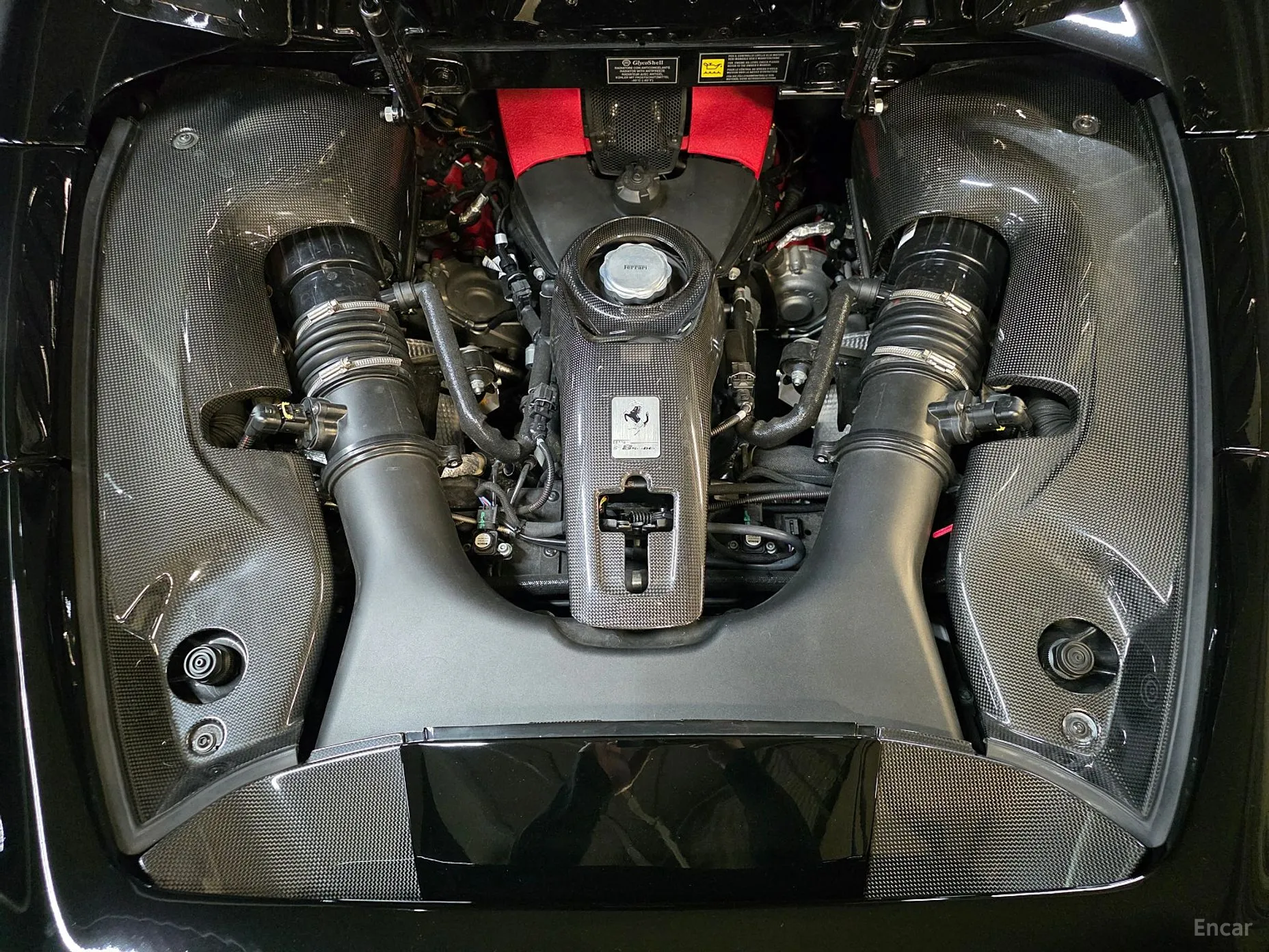 Ferrari F8 Spider превью 19