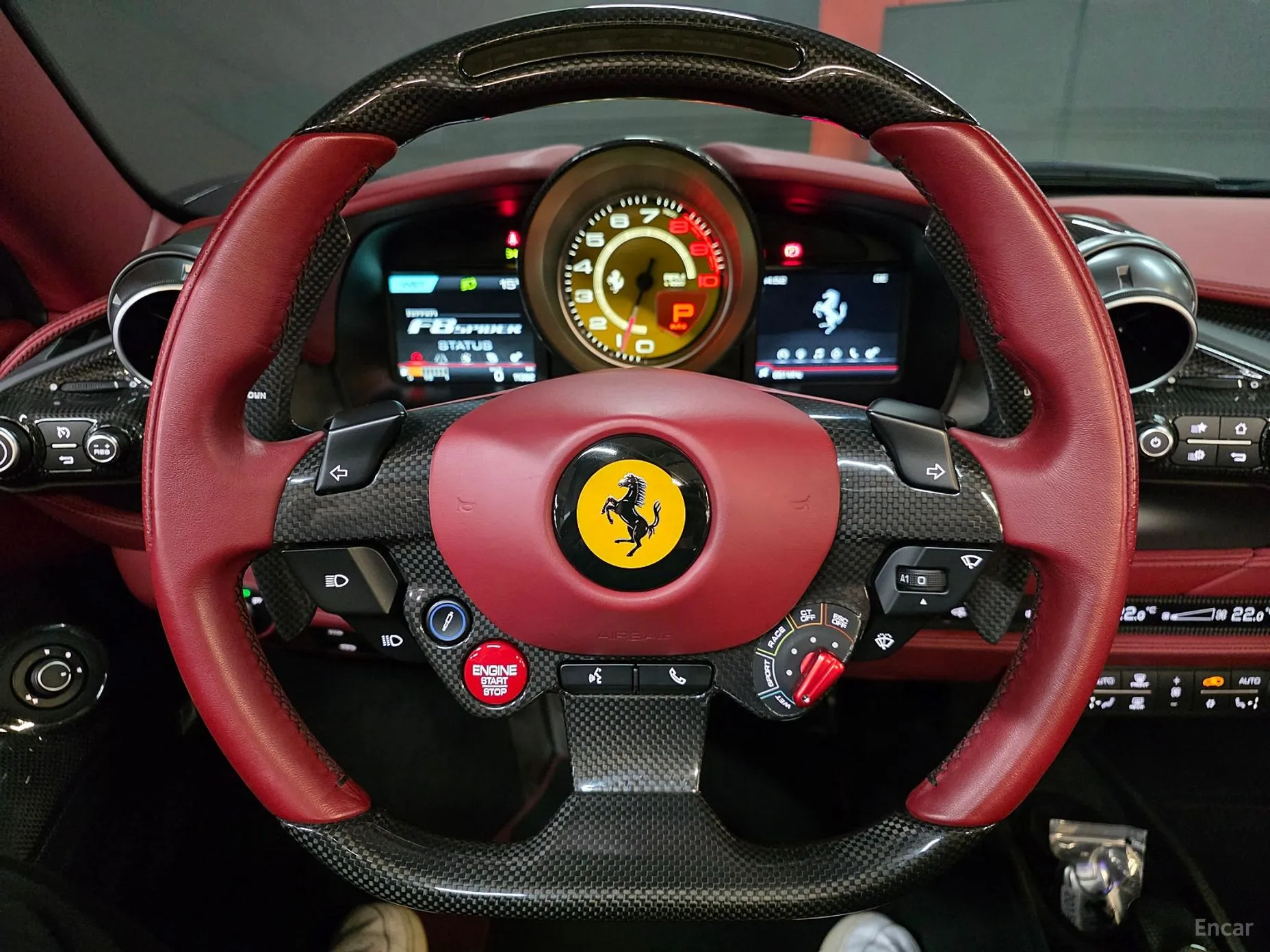 Ferrari F8 Spider превью 9