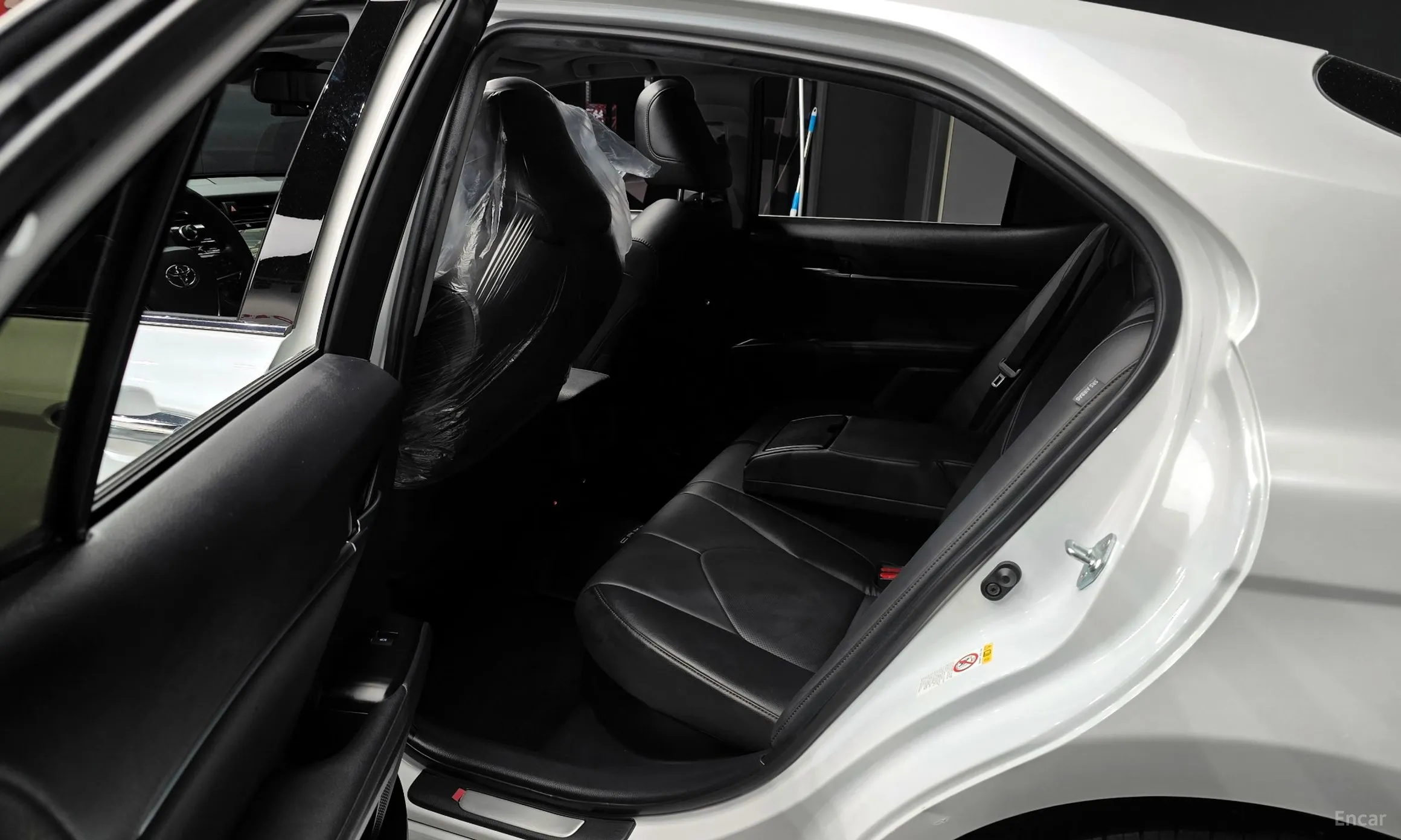 Toyota Camry (XV70) превью 12