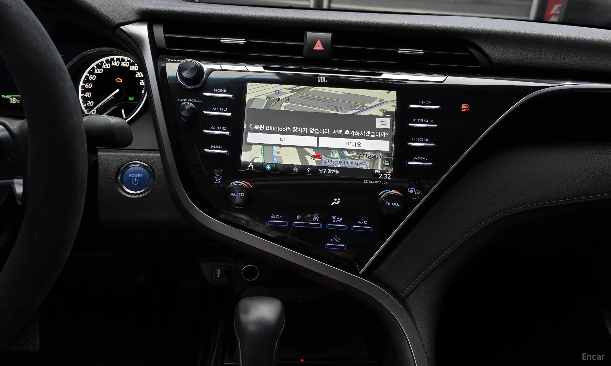 Toyota Camry (XV70) превью 14
