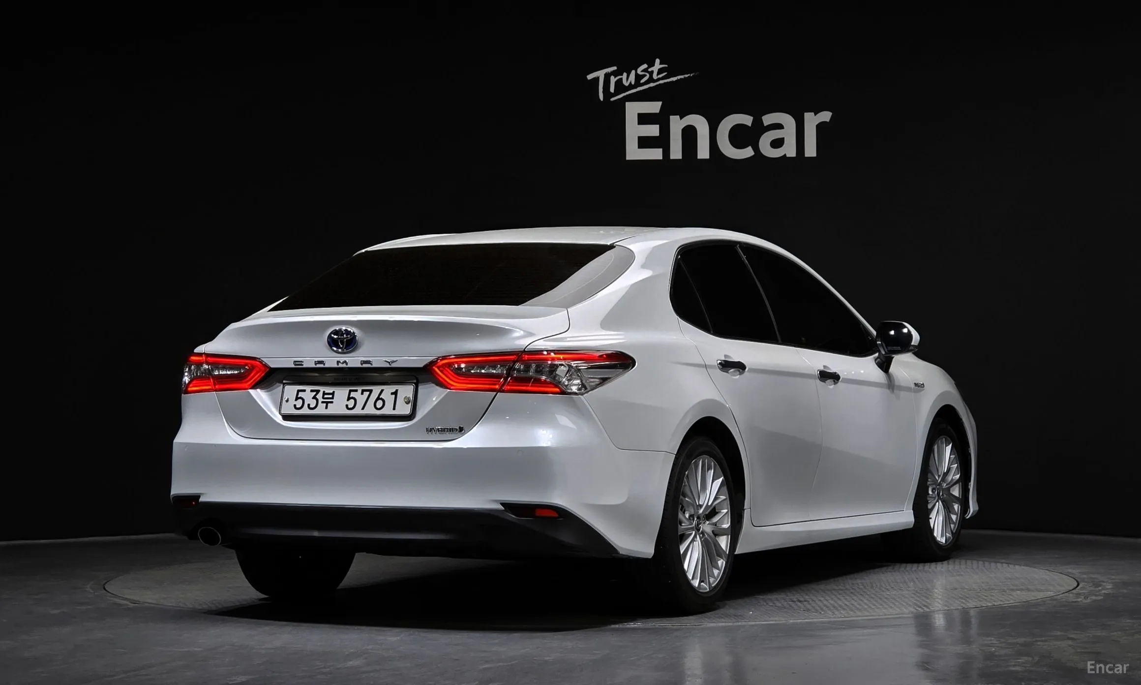 Toyota Camry (XV70) превью 2
