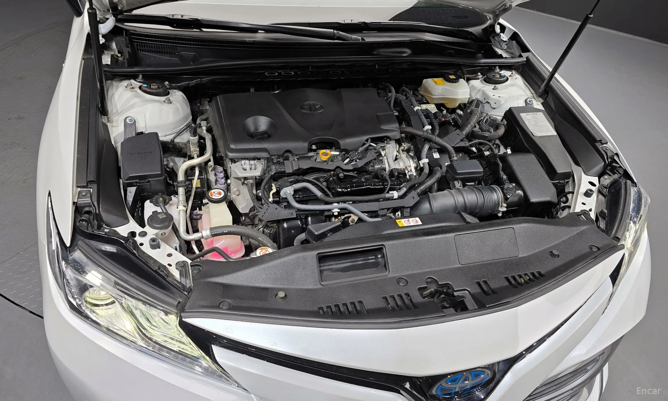 Toyota Camry (XV70) превью 6