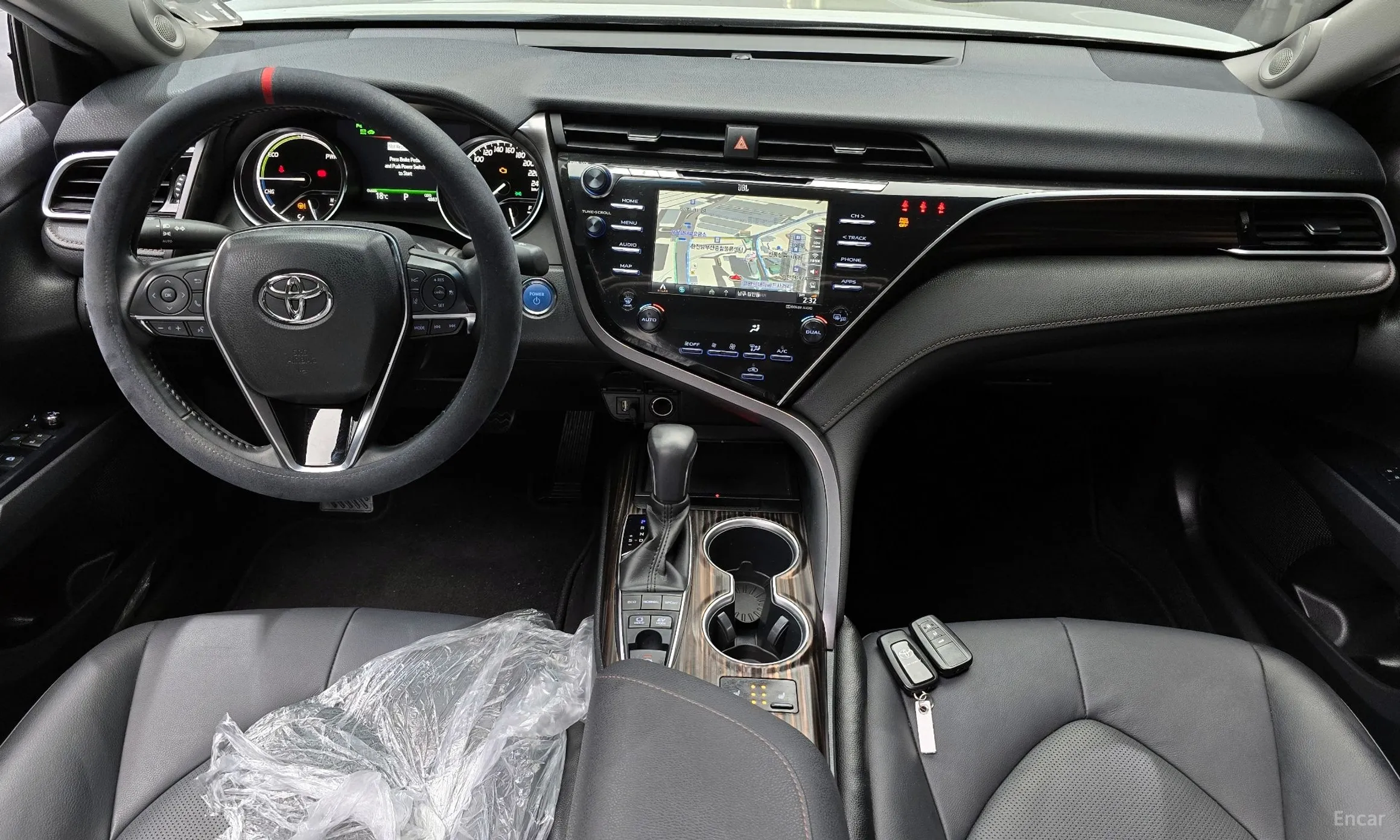 Toyota Camry (XV70) превью 7