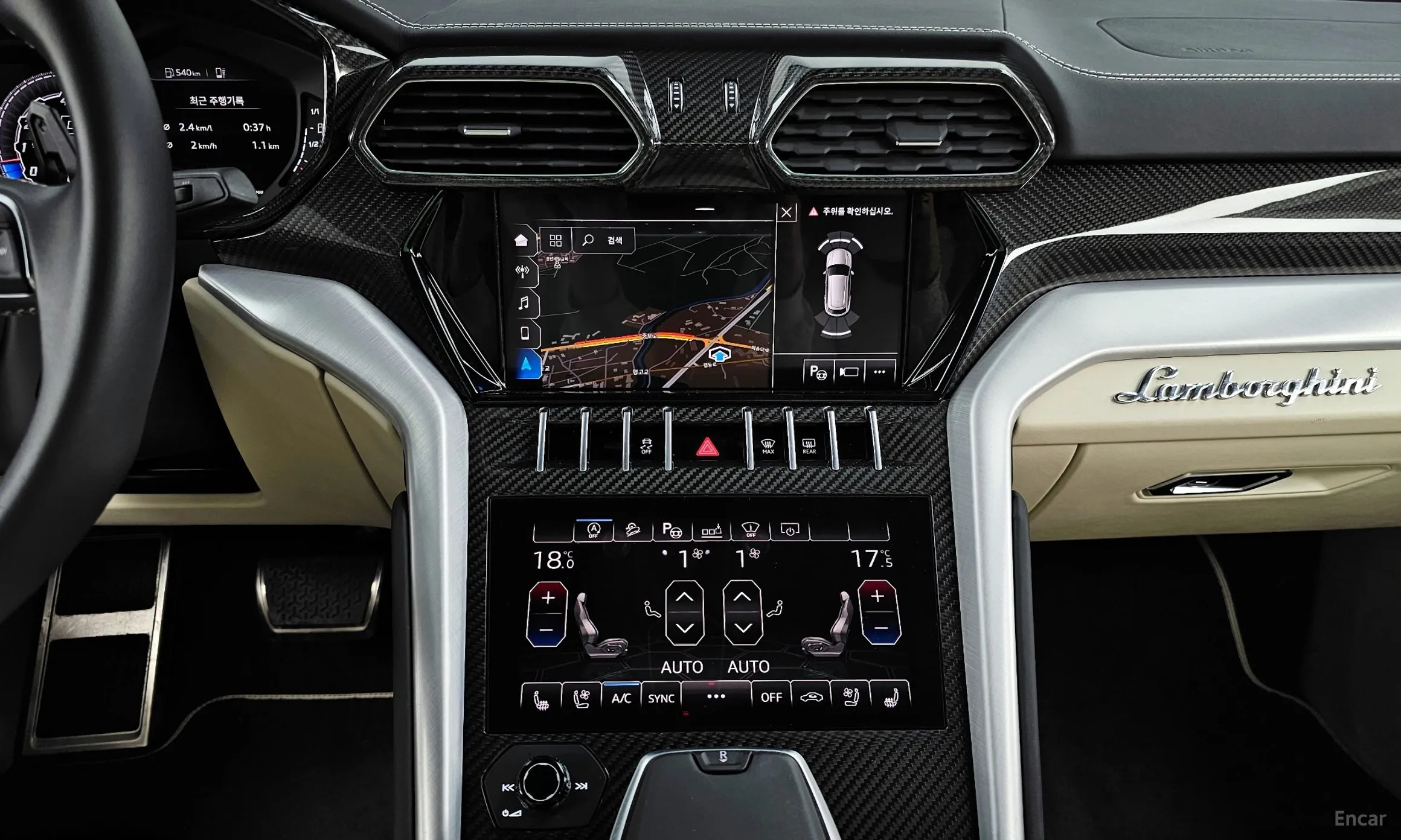 Lamborghini Urus превью 14