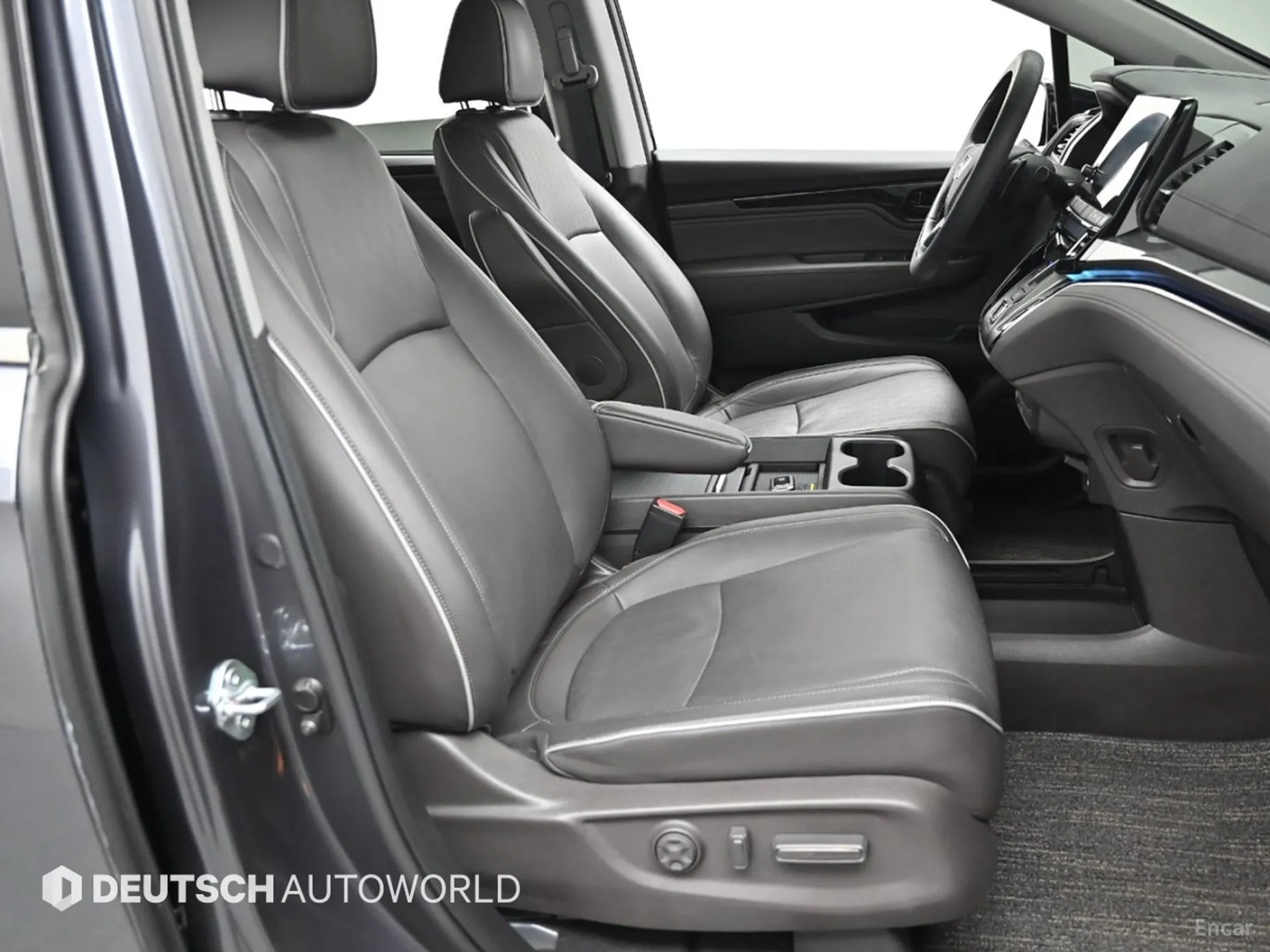 Honda Odyssey превью 10