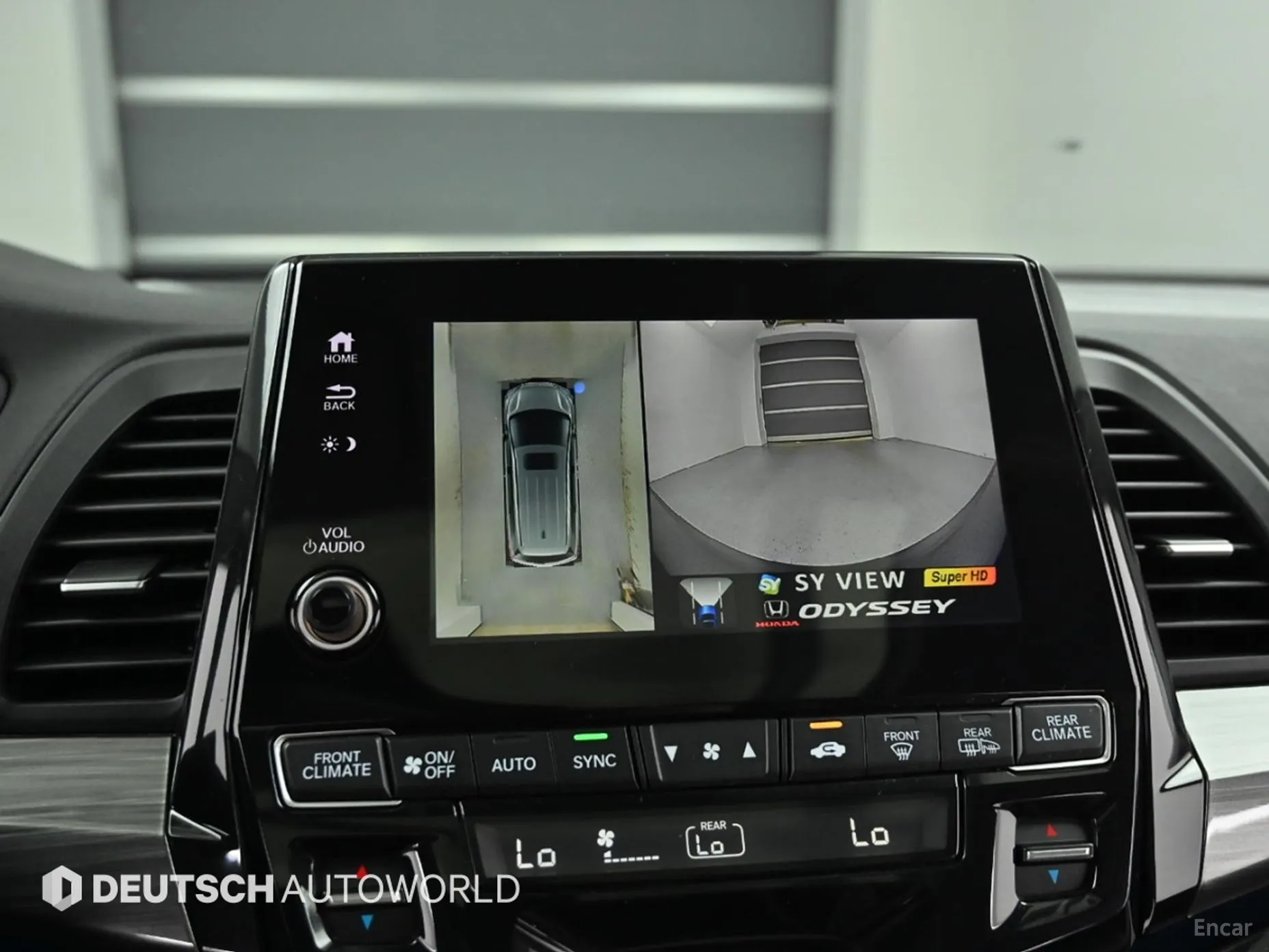 Honda Odyssey превью 15