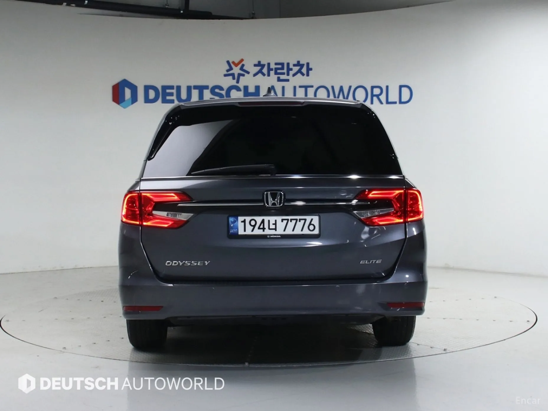 Honda Odyssey превью 4