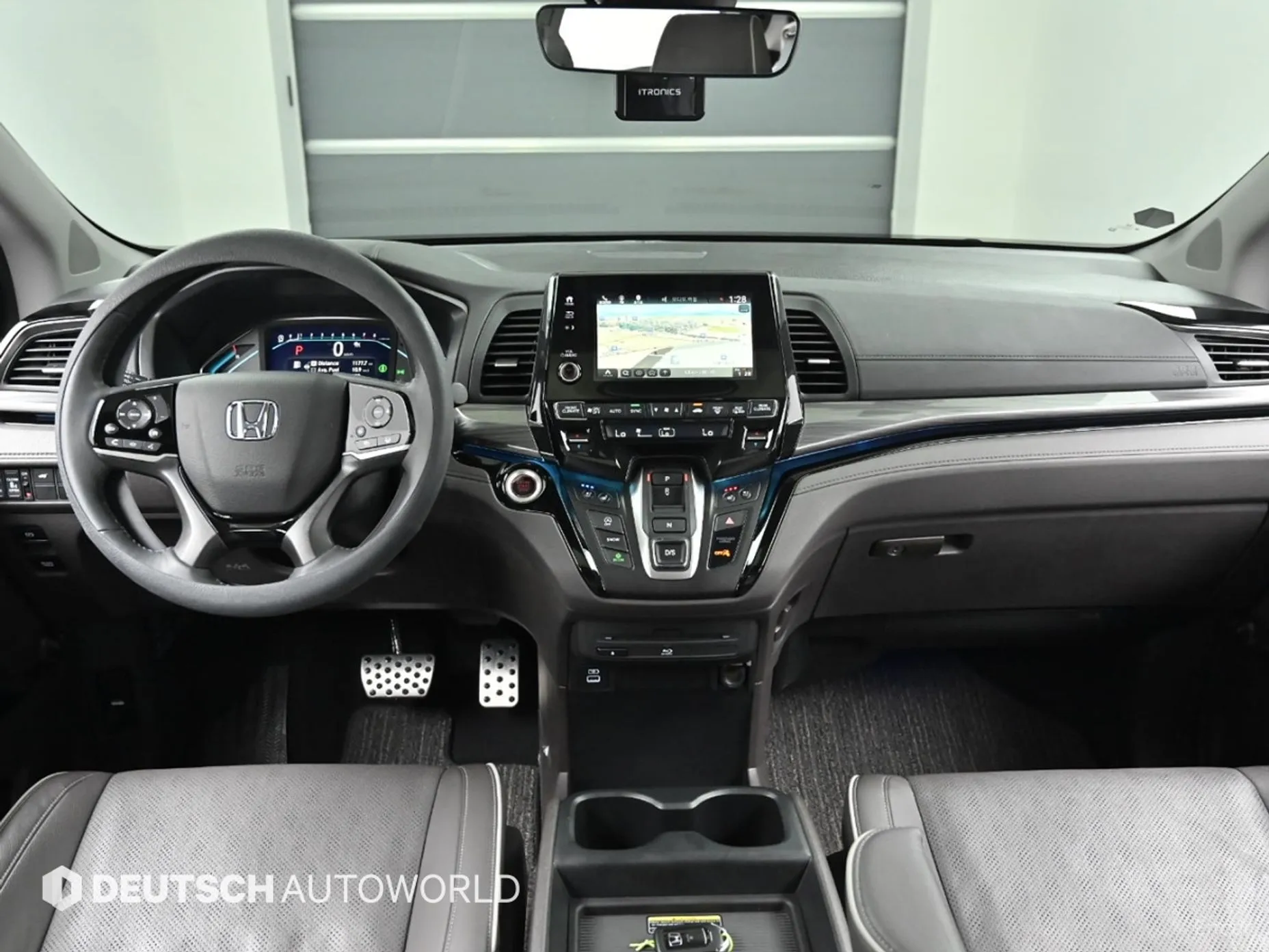 Honda Odyssey превью 7