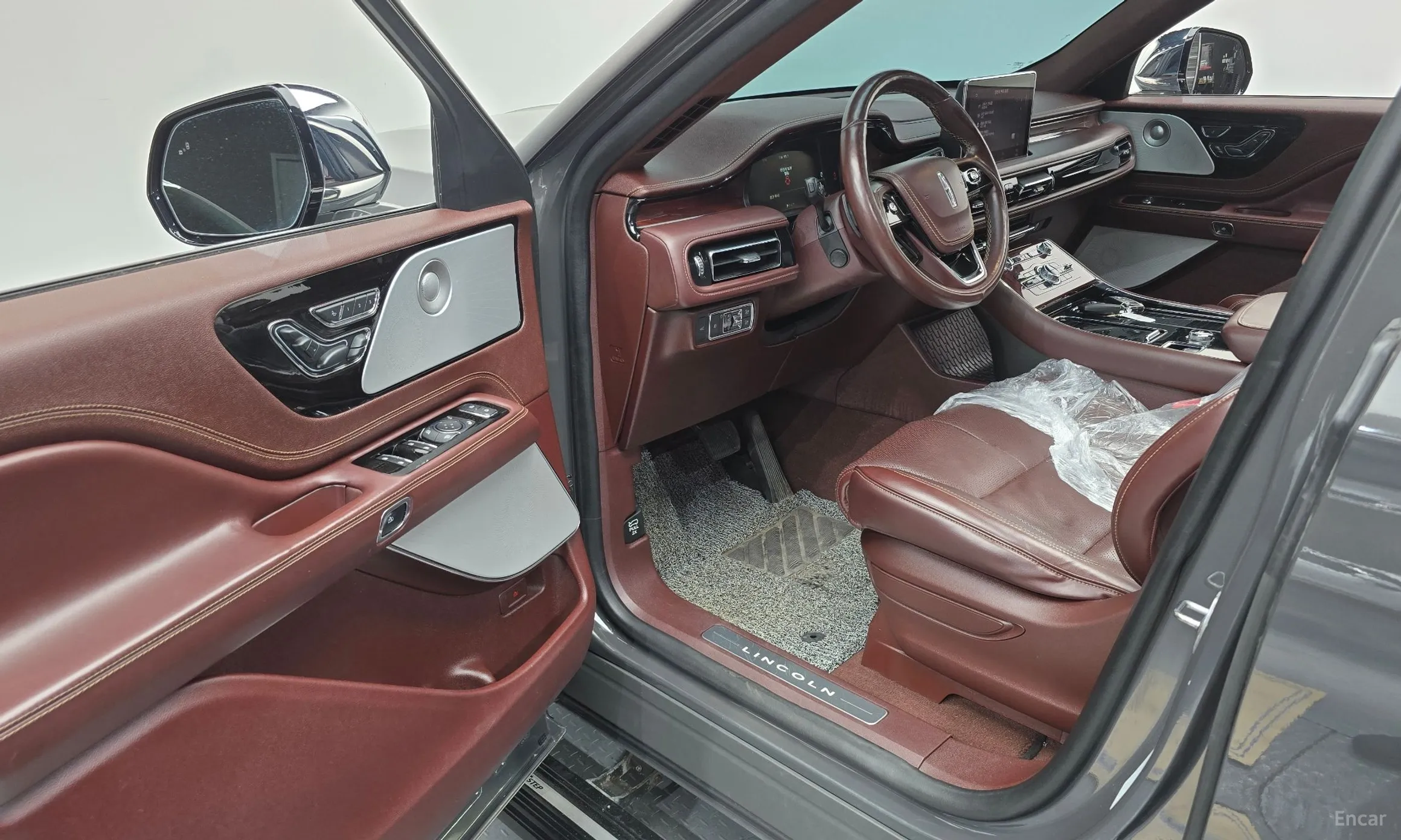Lincoln Aviator 2nd Generation превью 10
