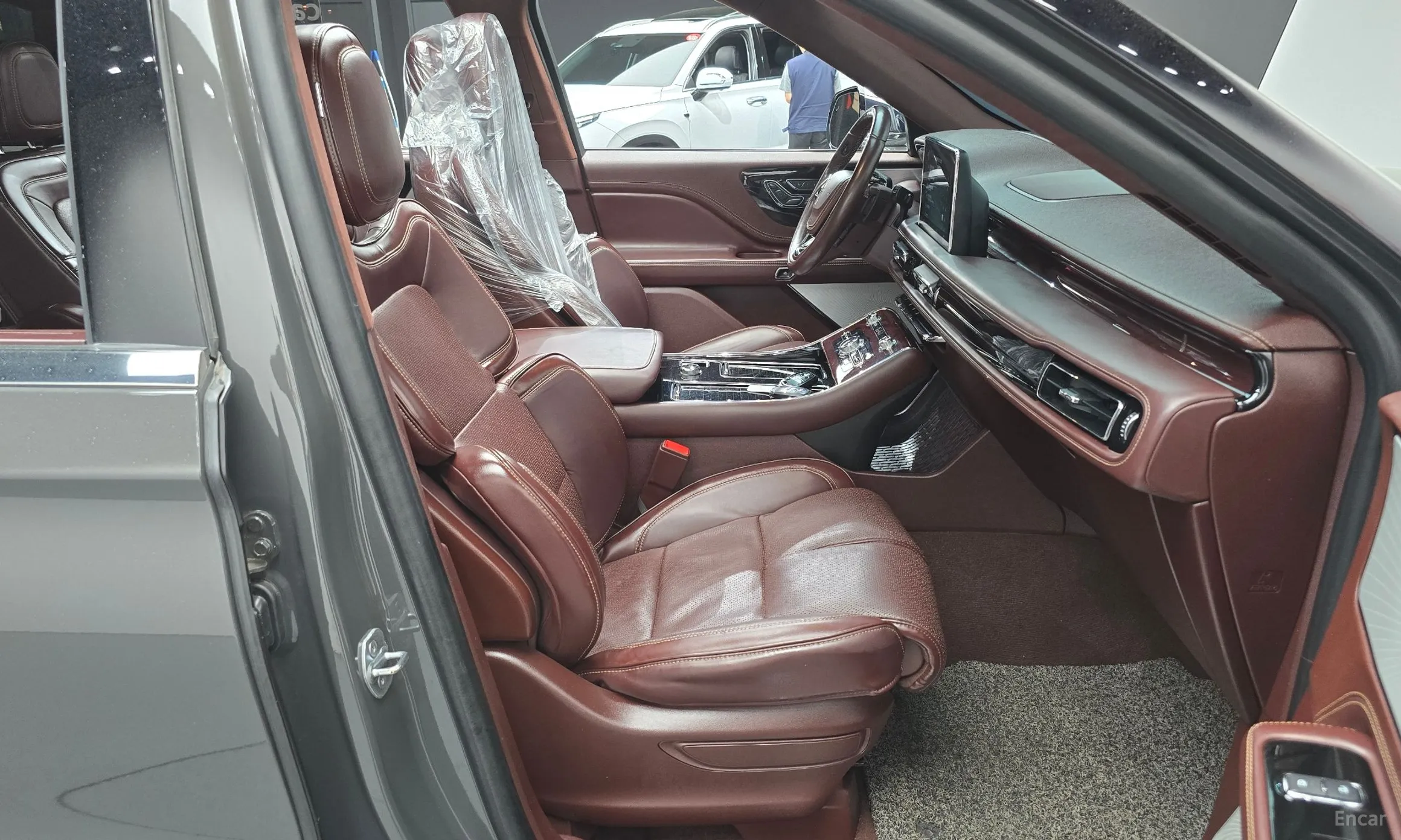 Lincoln Aviator 2nd Generation превью 11