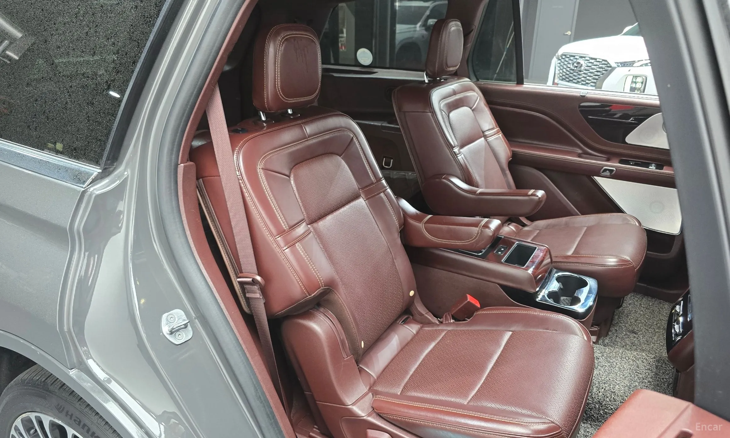 Lincoln Aviator 2nd Generation превью 12