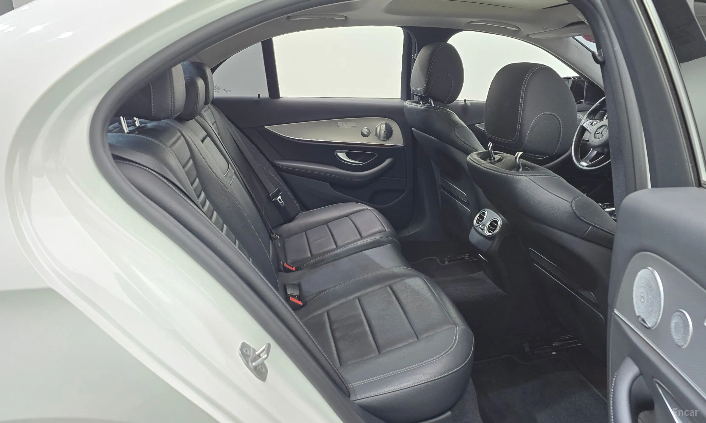 Mercedes Benz E-Class W213 превью 12