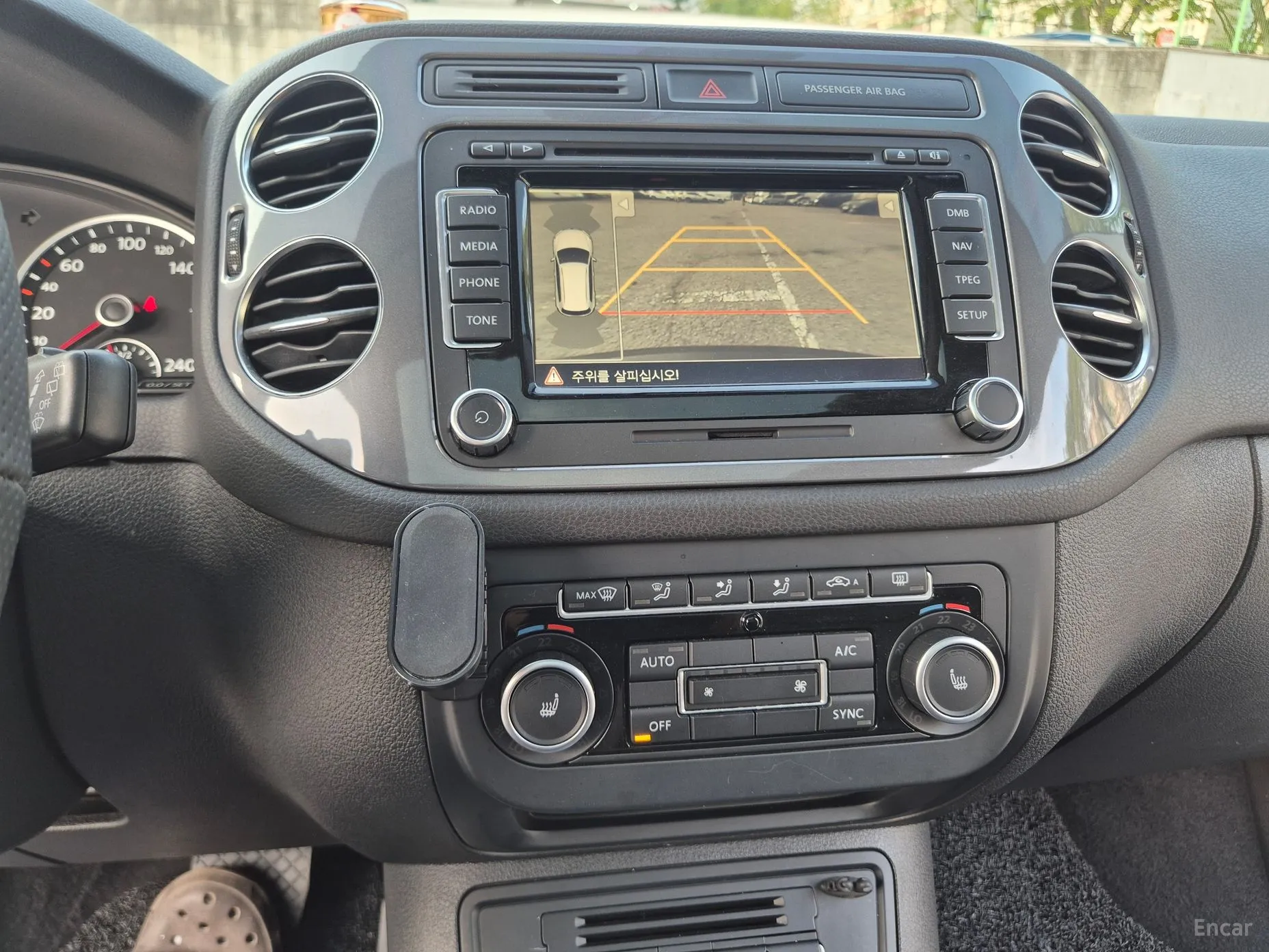 Volkswagen New Tiguan превью 13