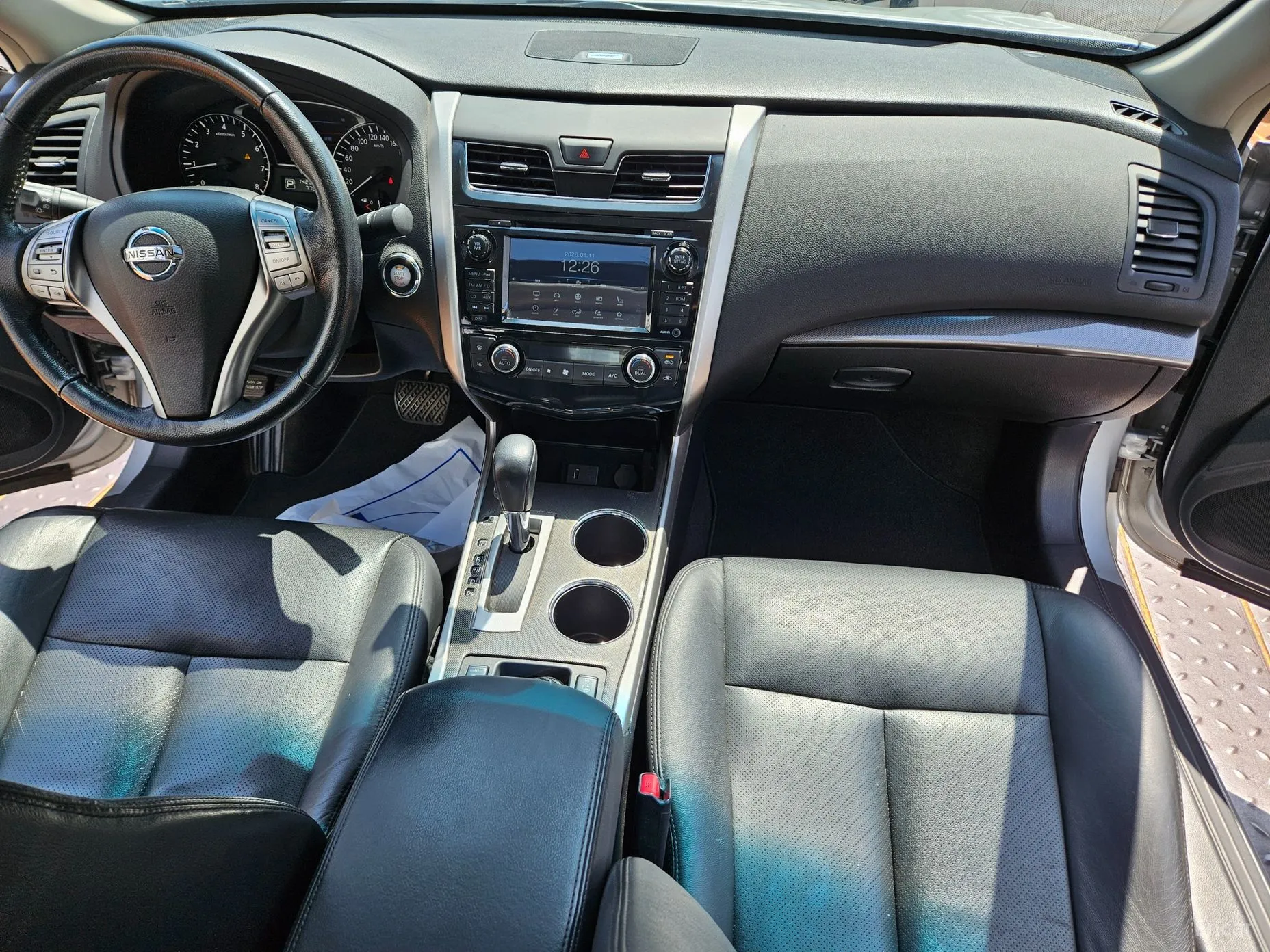 Nissan Altima превью 10