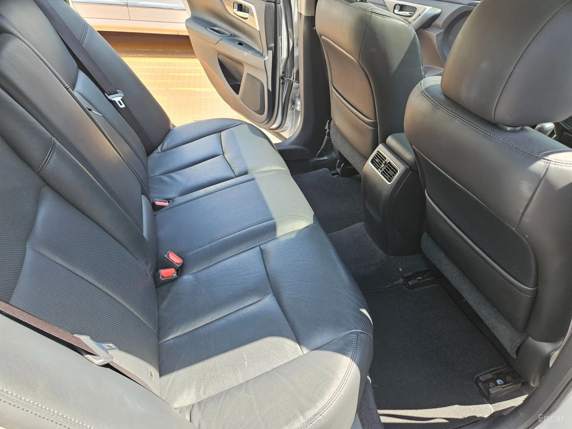 Nissan Altima превью 13