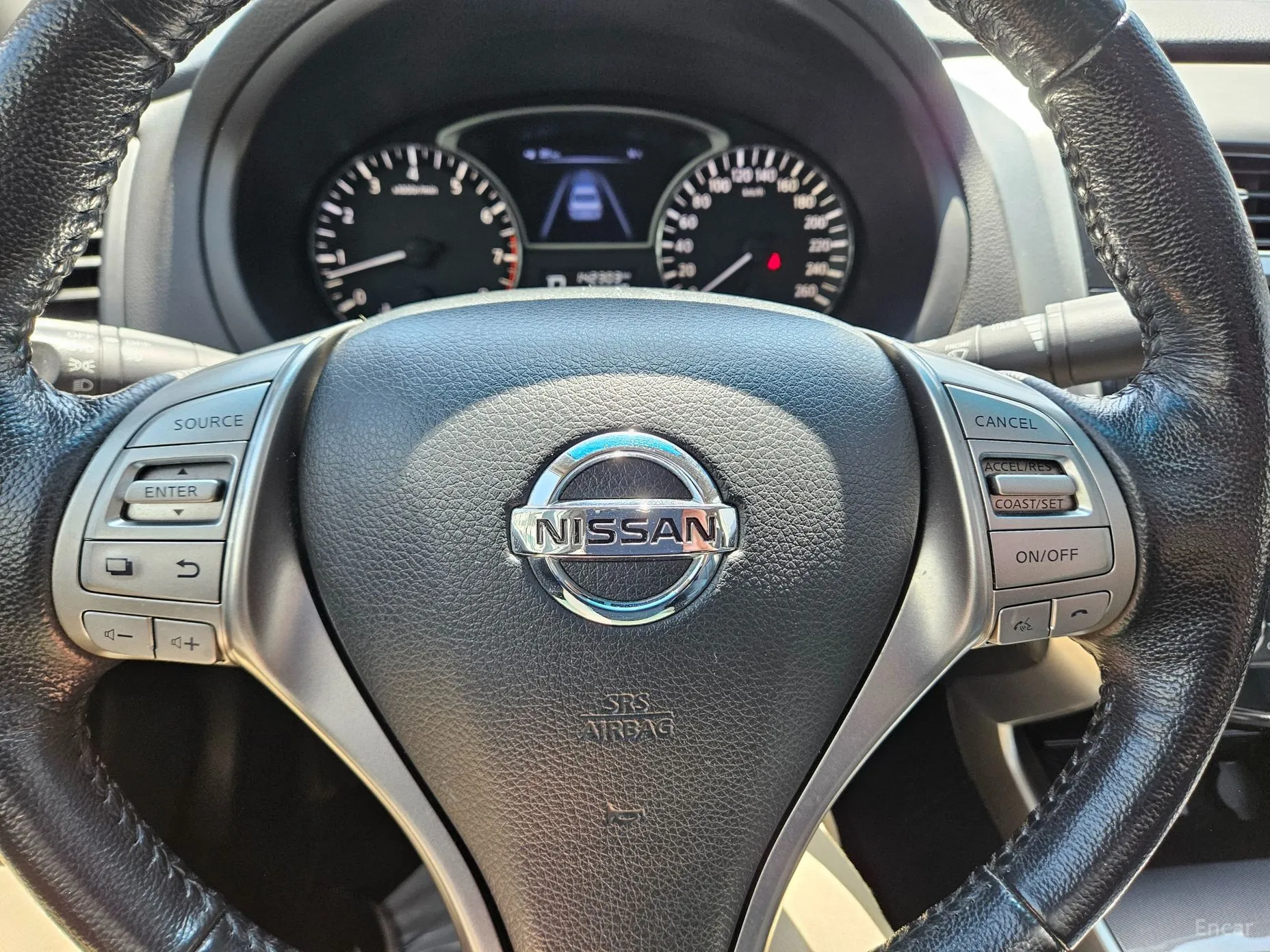 Nissan Altima превью 15