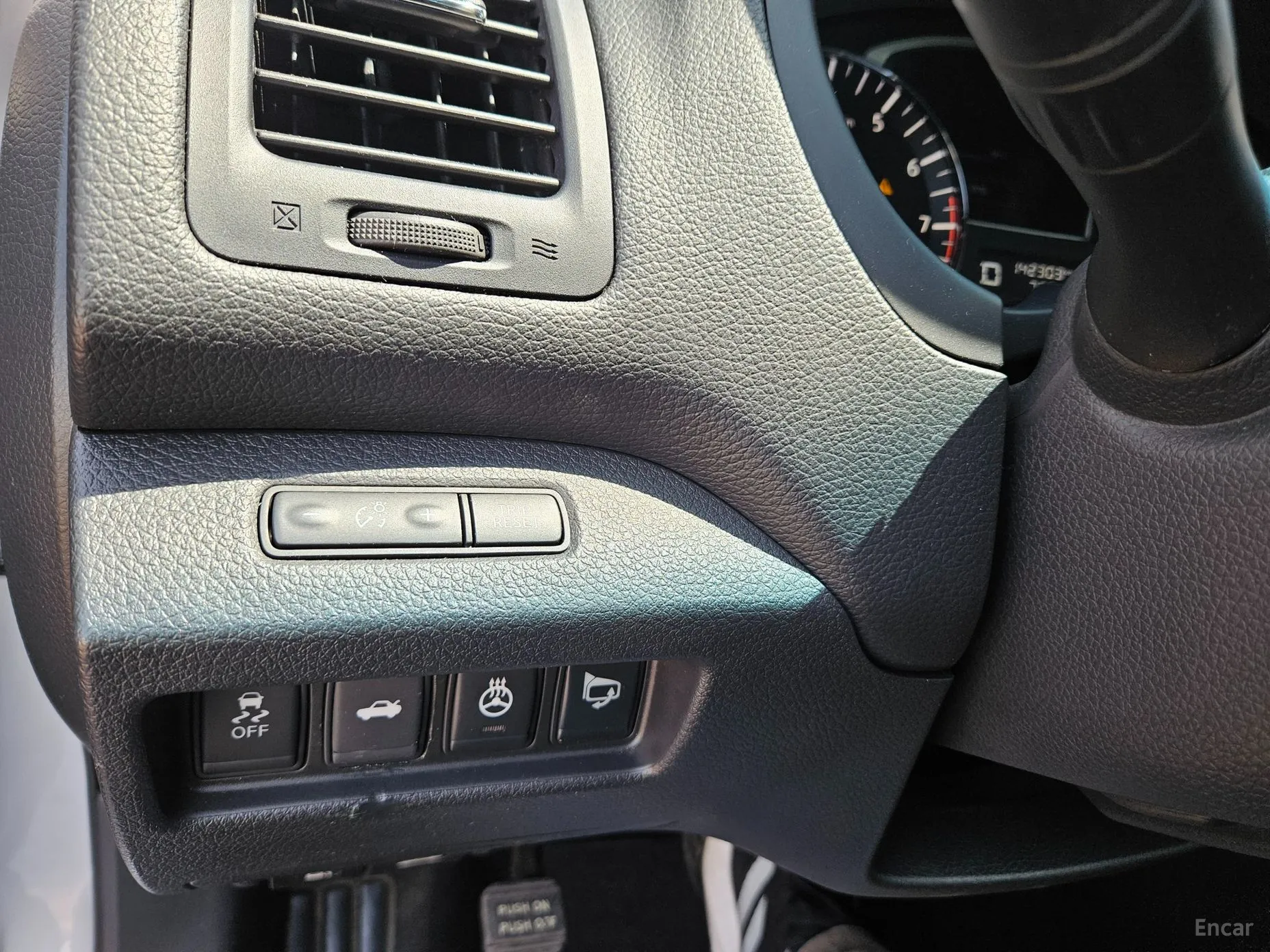 Nissan Altima превью 17