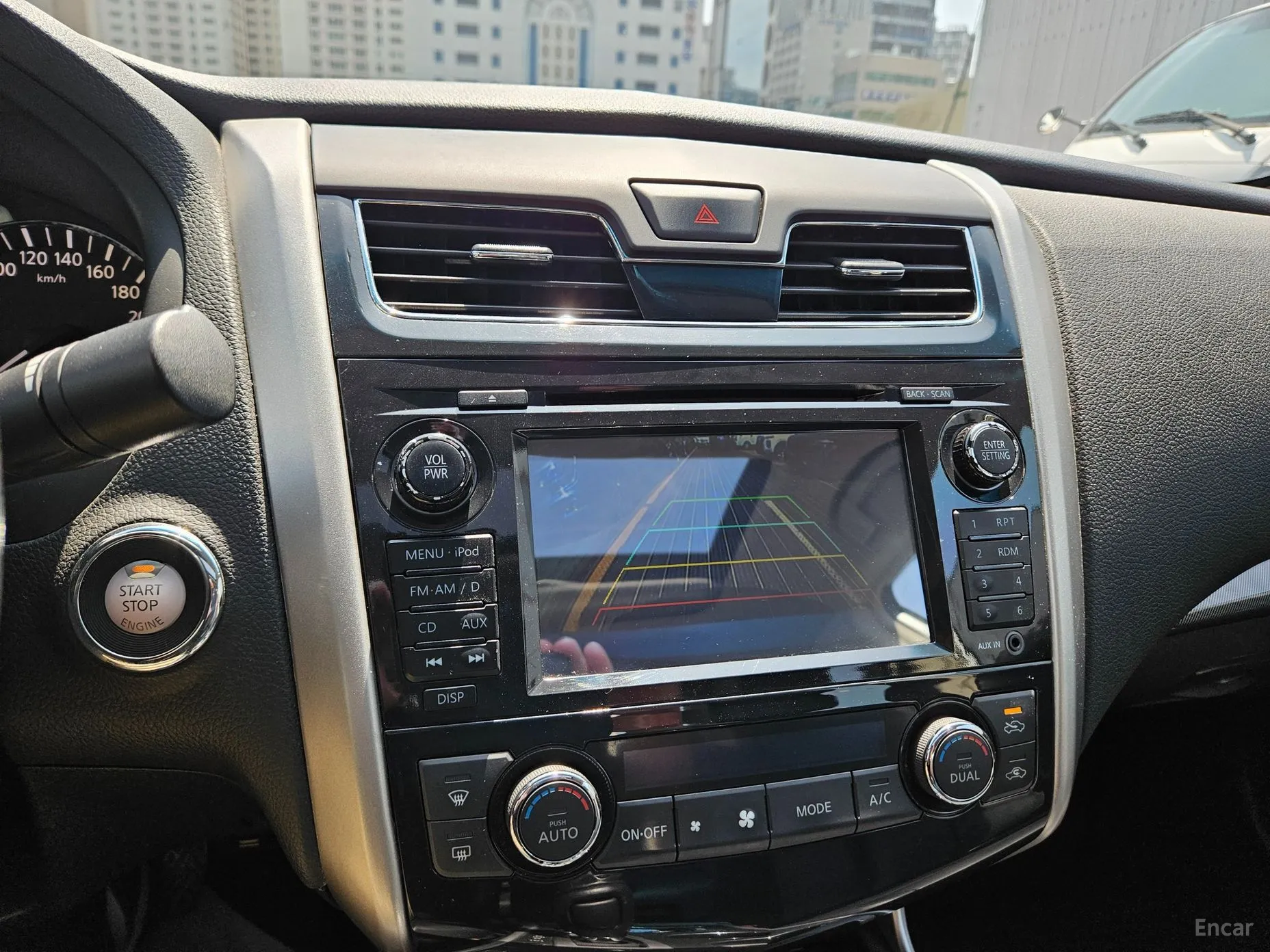 Nissan Altima превью 19