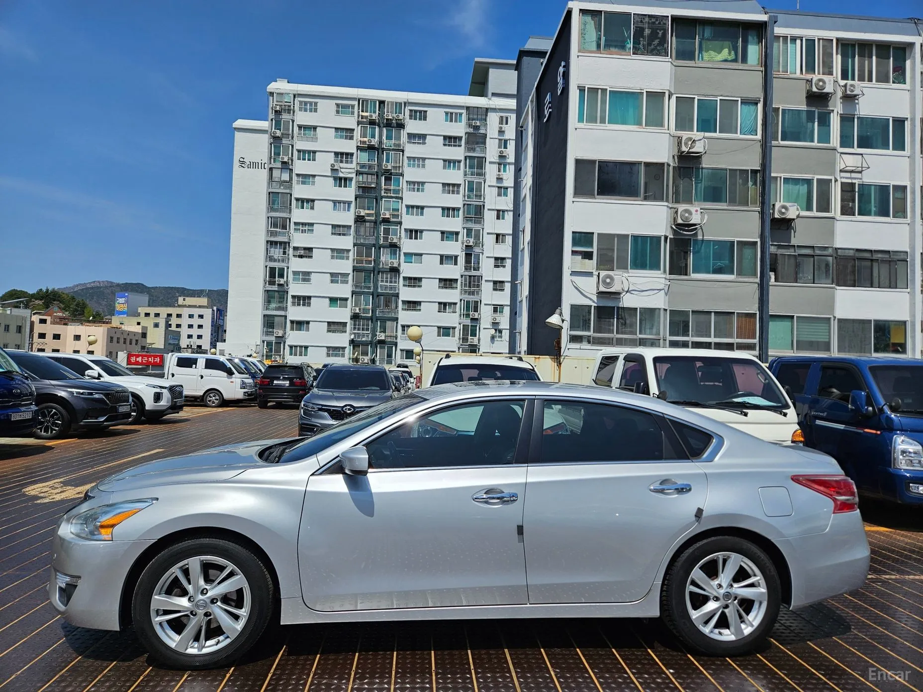 Nissan Altima превью 3
