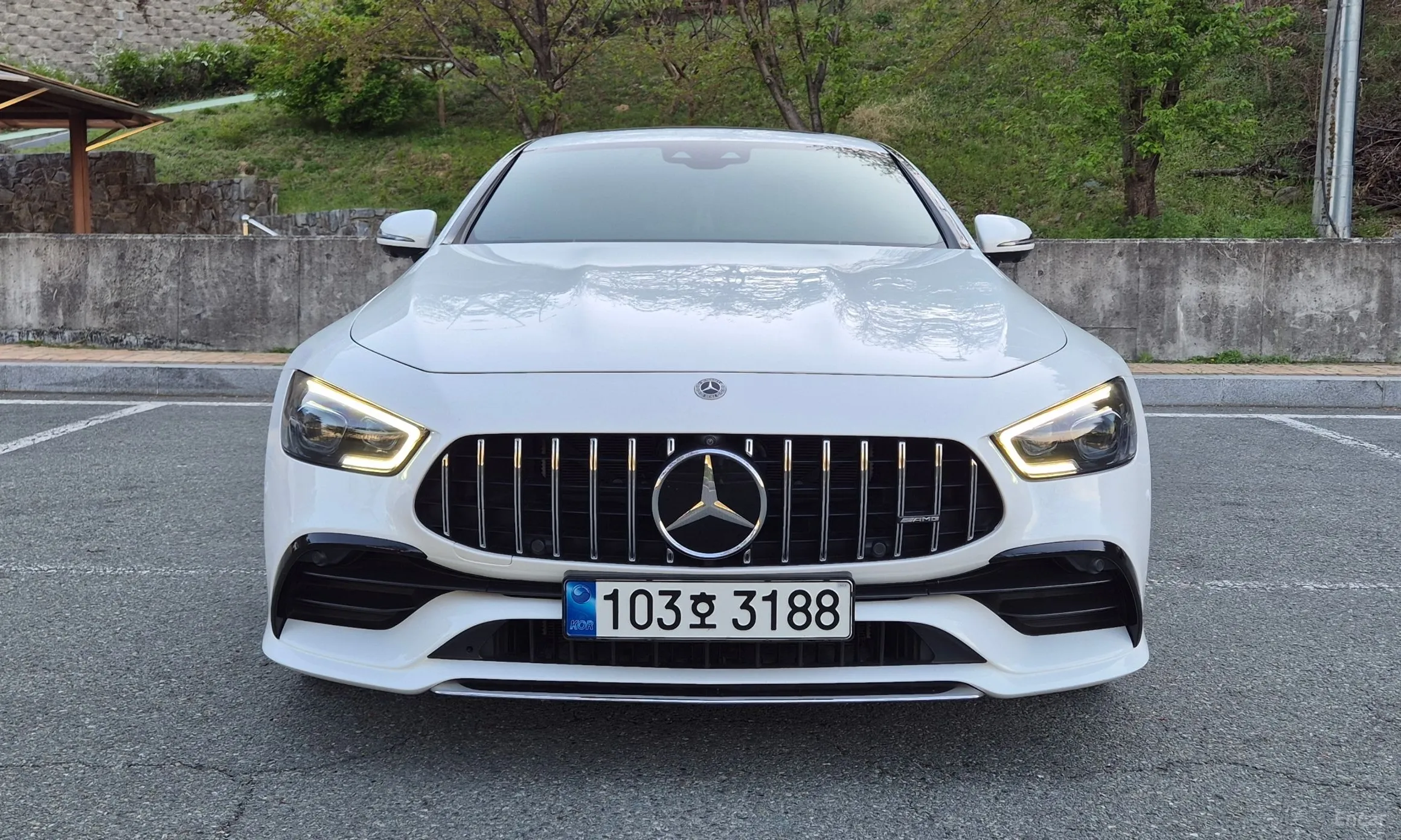 Mercedes Benz AMG GT