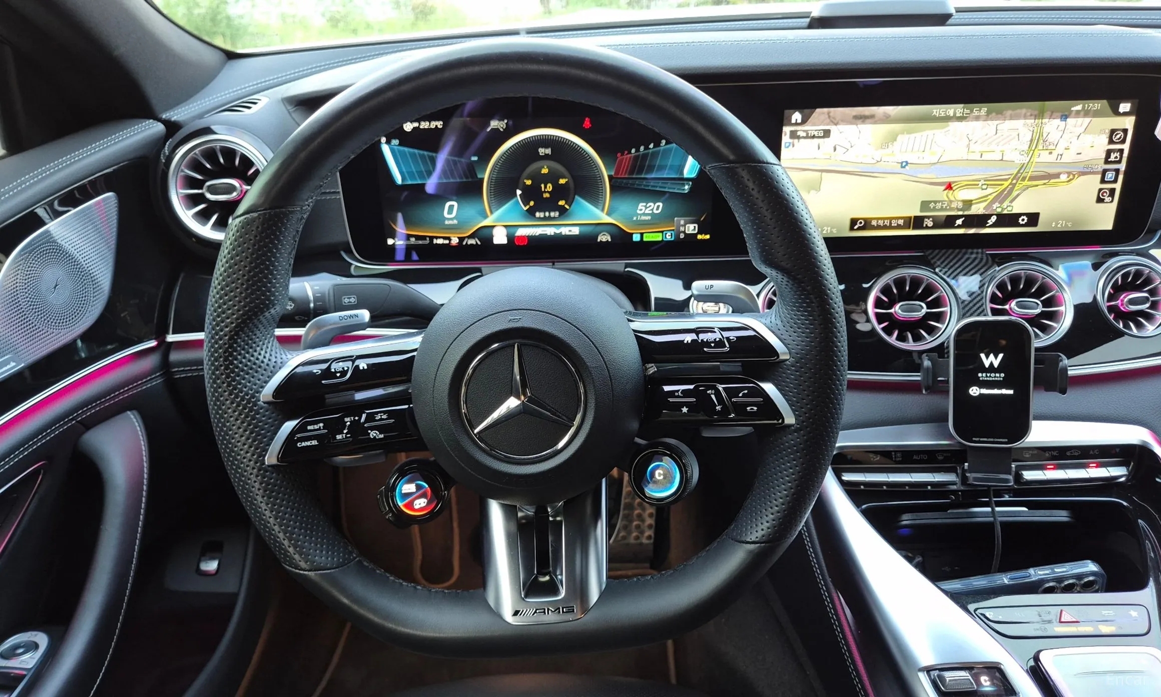 Mercedes Benz AMG GT превью 9