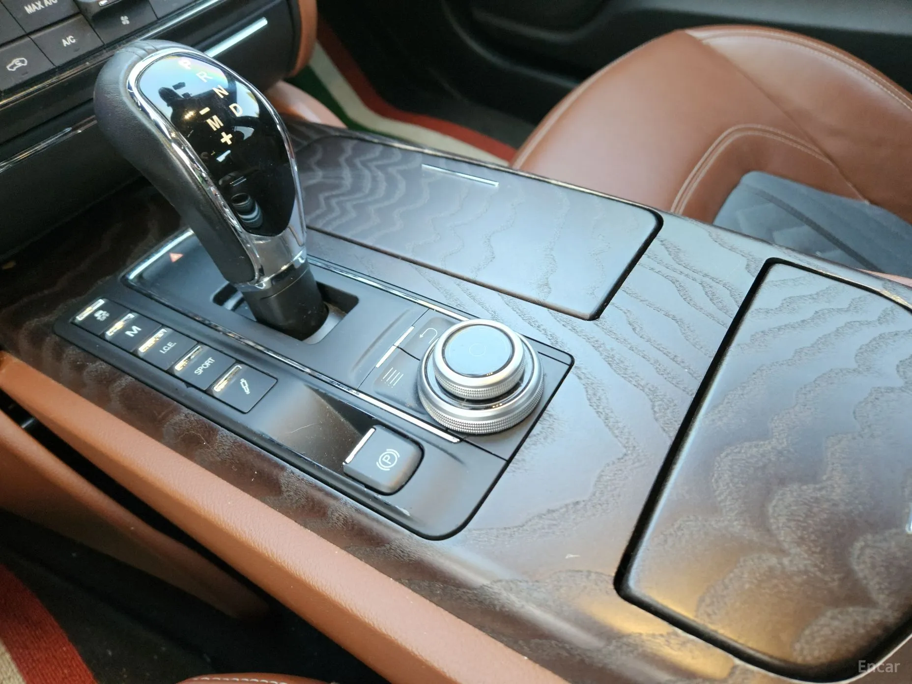 Maserati Quattroporte превью 14