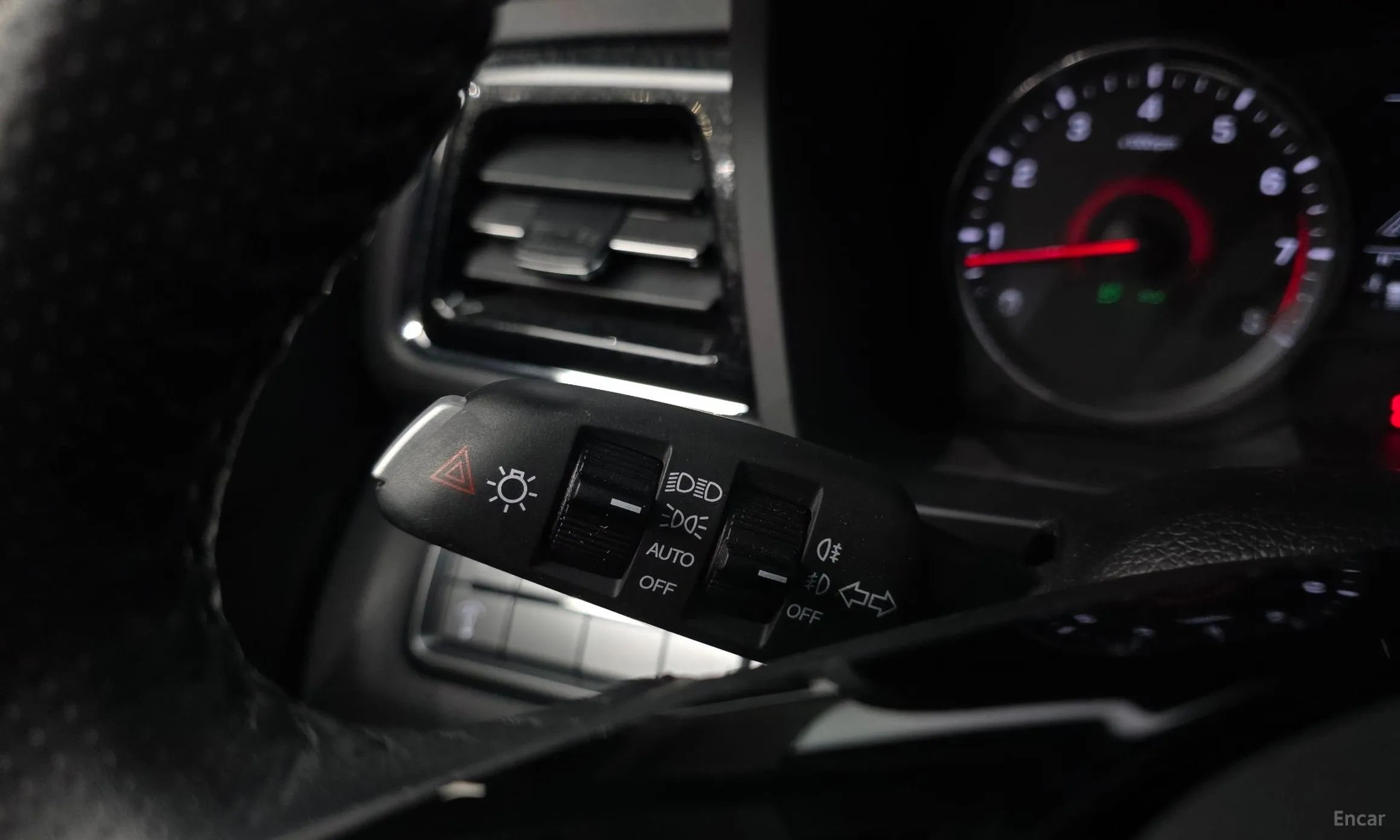 KG Mobility (SsangYong) Berry New Tivoli превью 14