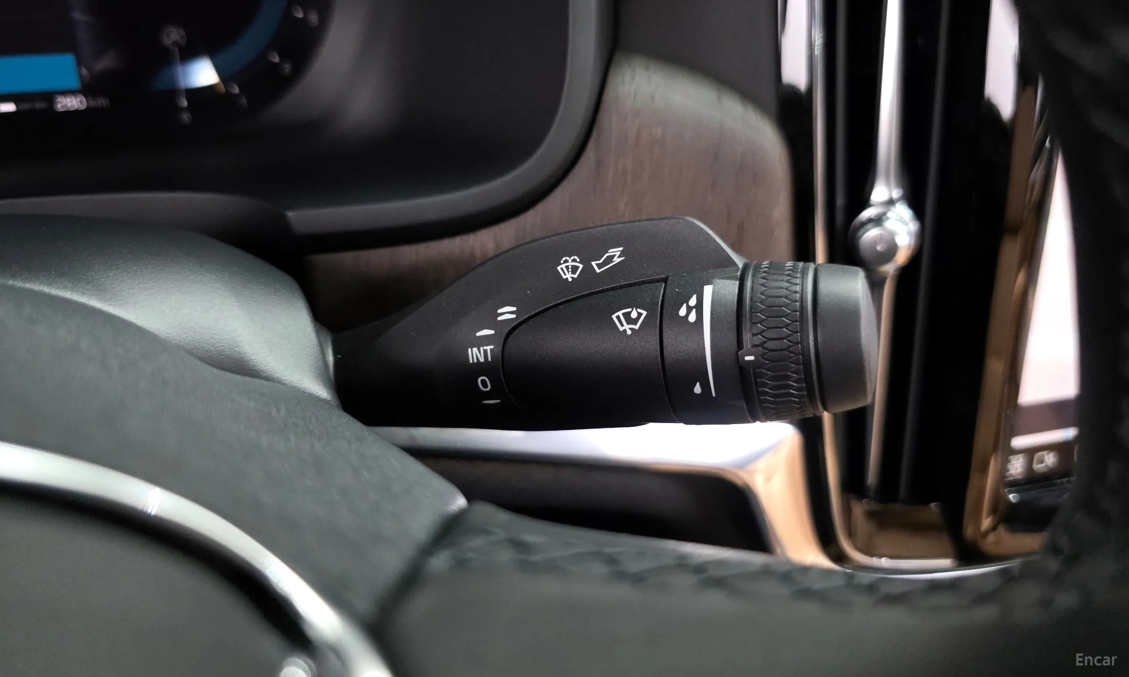 Volvo S90 превью 13