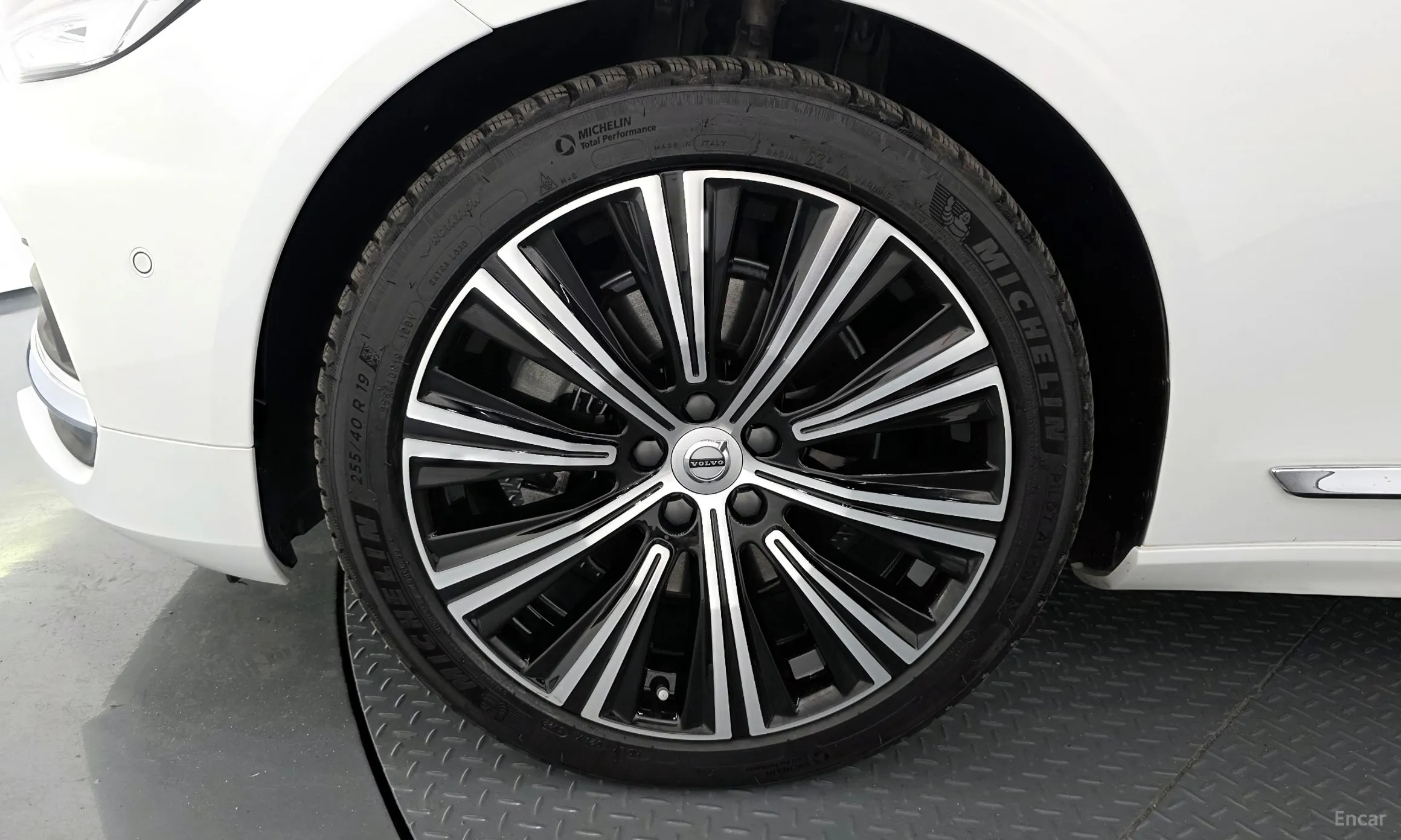 Volvo S90 превью 5