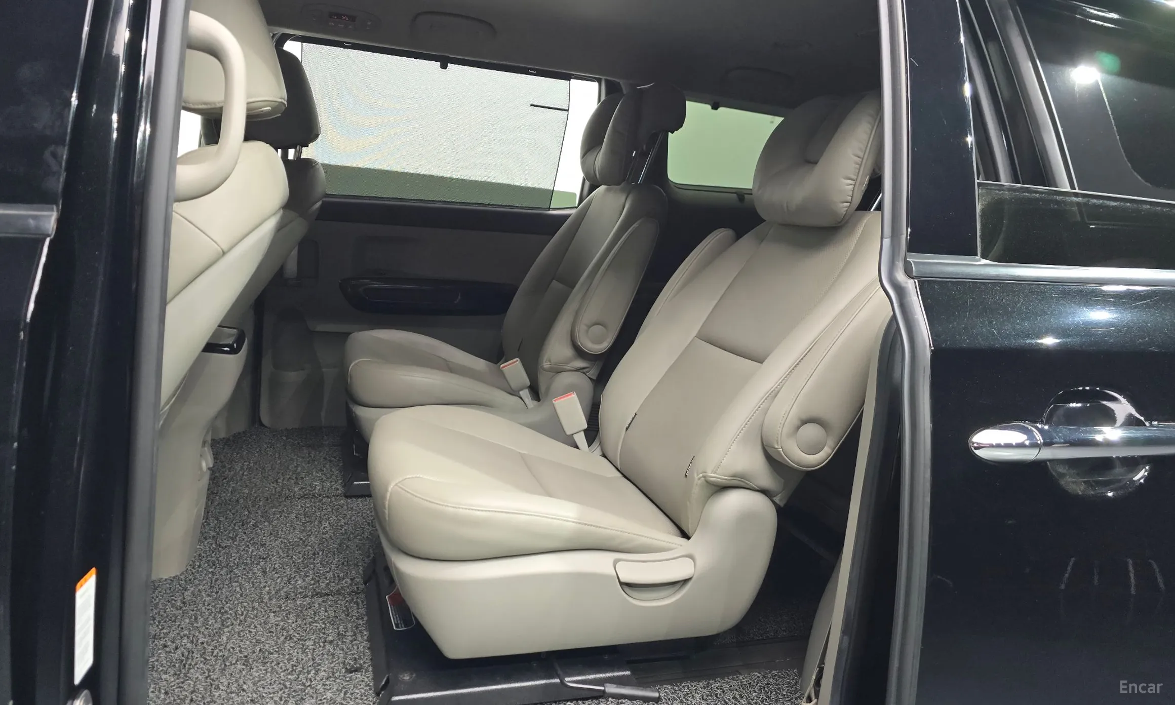 Kia Carnival превью 11