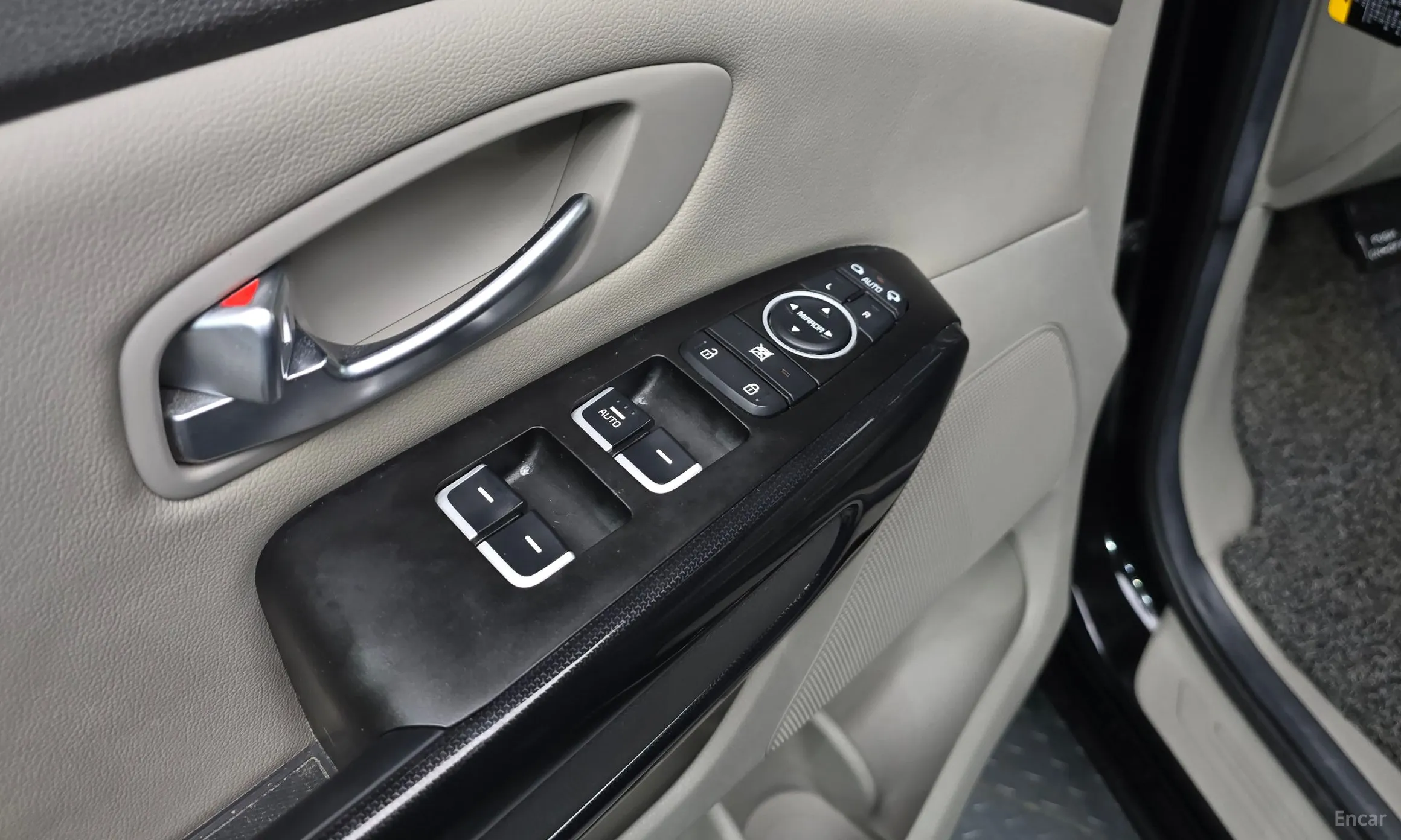 Kia Carnival превью 15