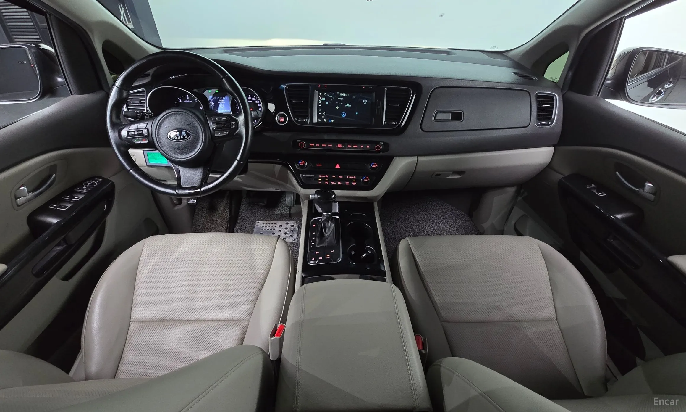 Kia Carnival превью 7