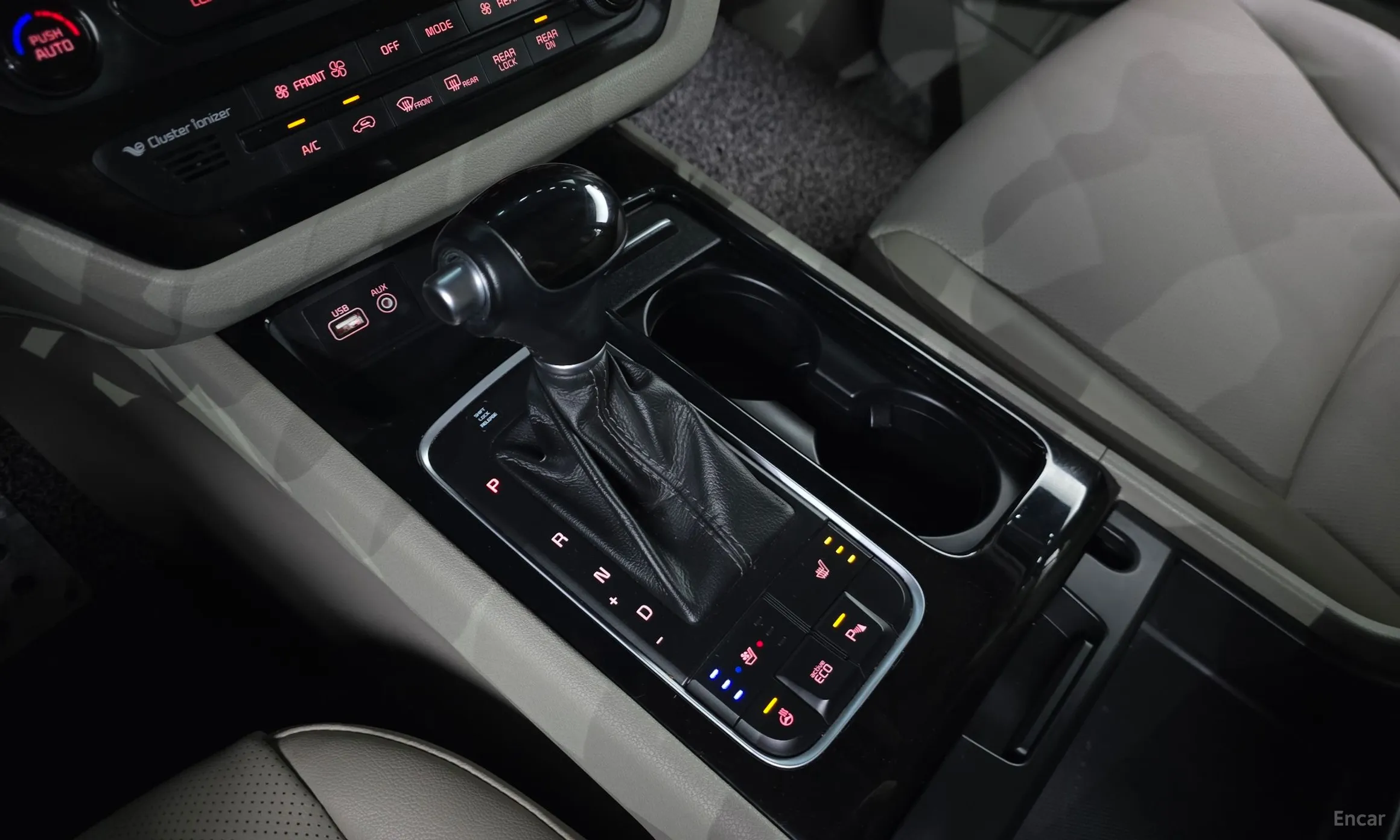 Kia Carnival превью 9
