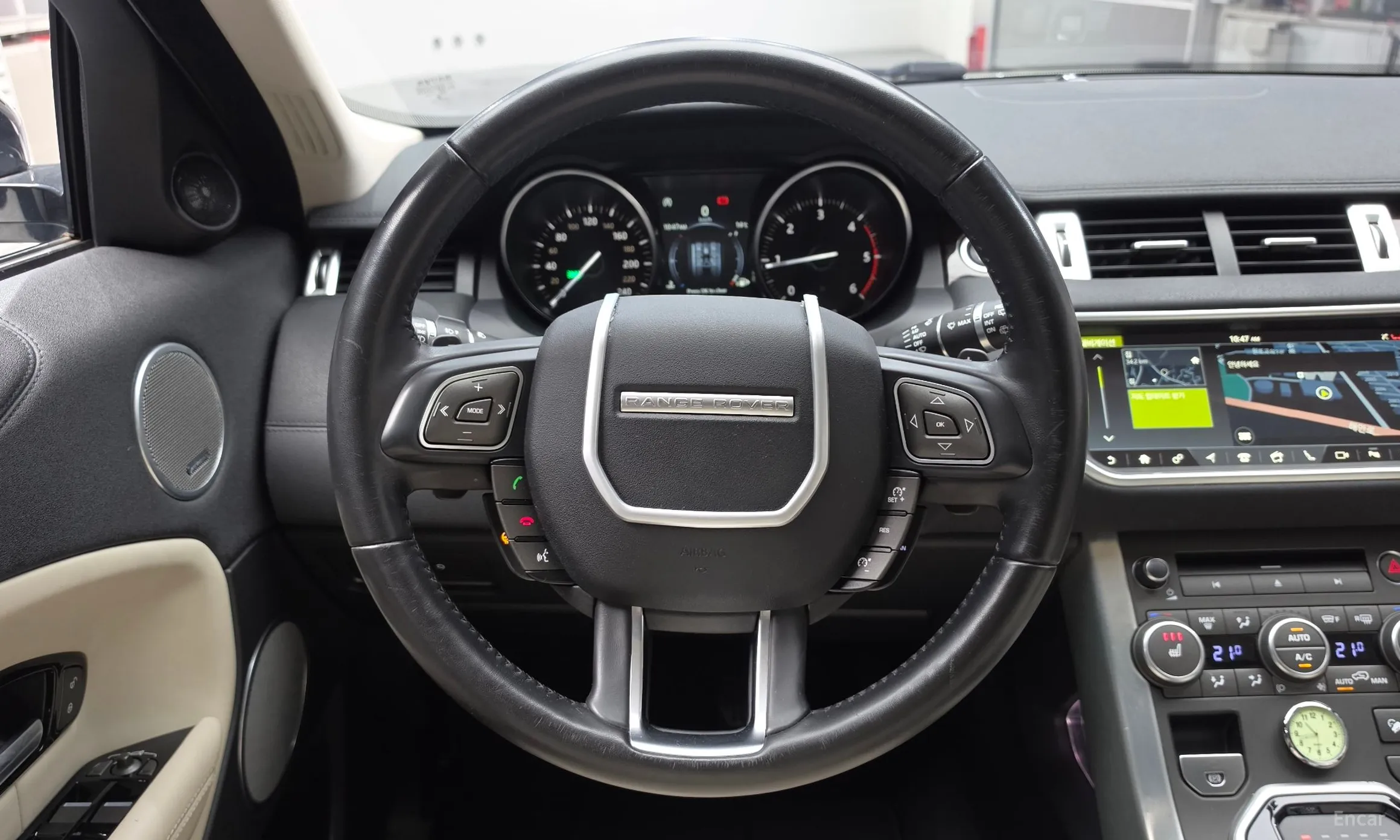 Land Rover Range Rover Evoque превью 13