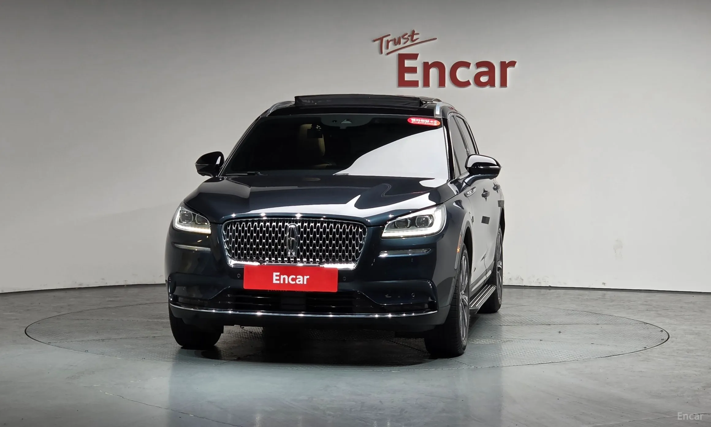 Lincoln Corsair превью 3