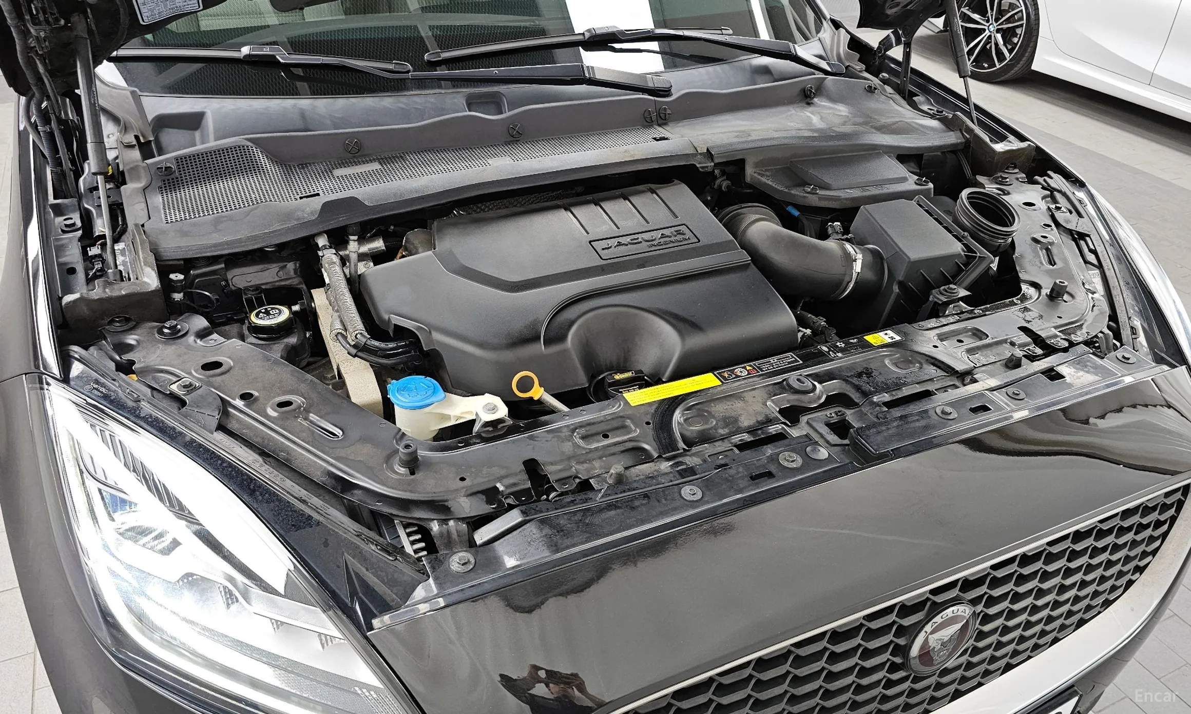 Jaguar E-PACE превью 6