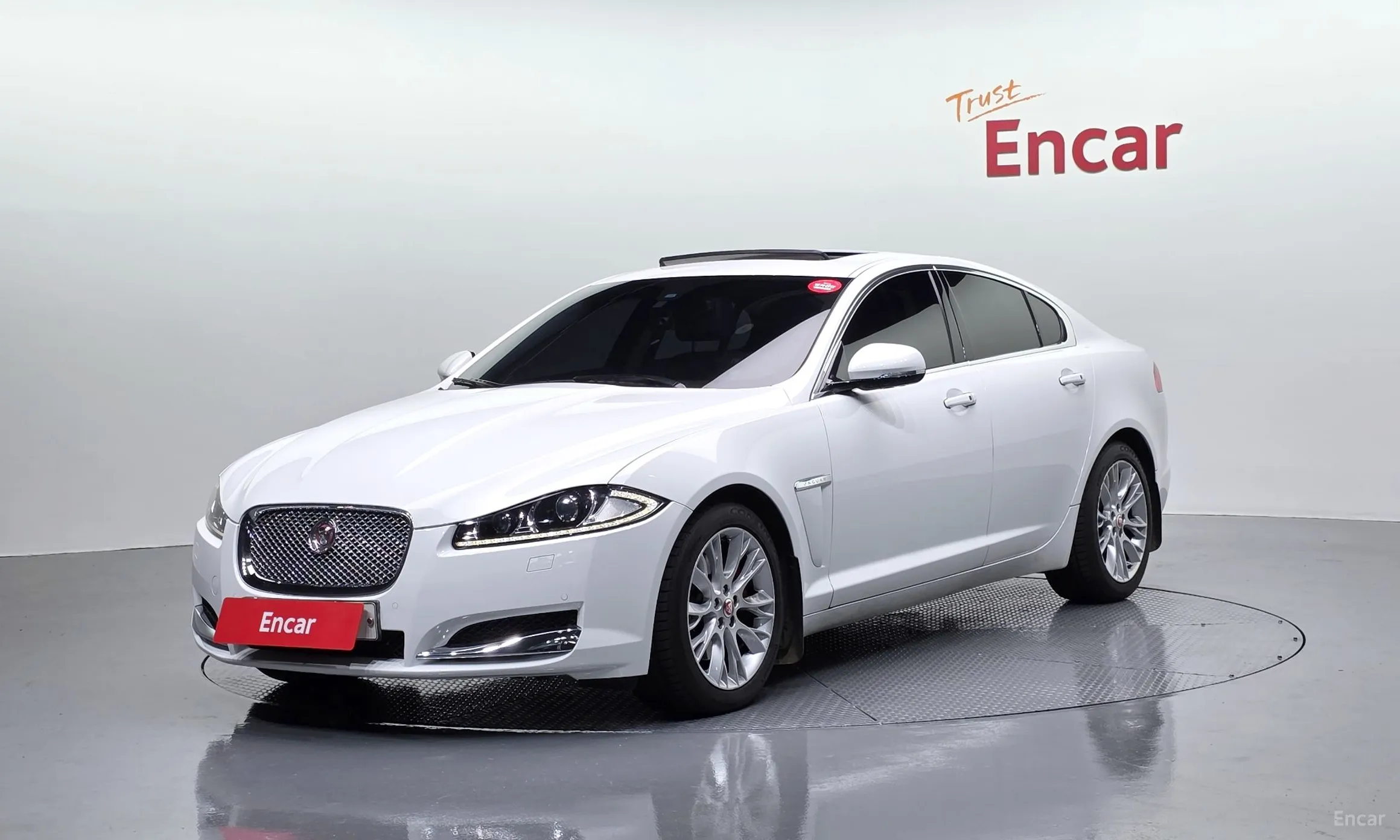 Jaguar New XF