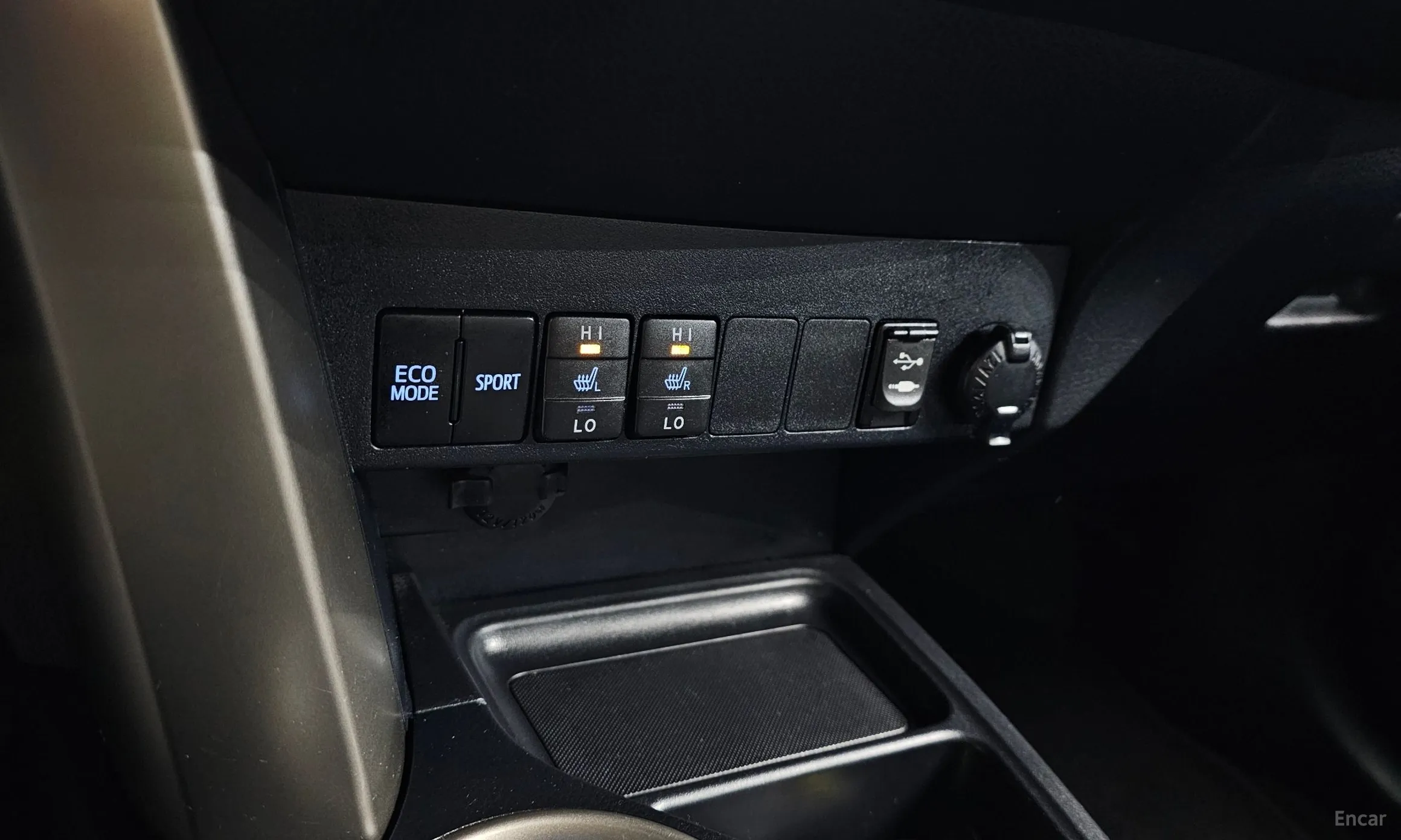 Toyota RAV4 превью 18