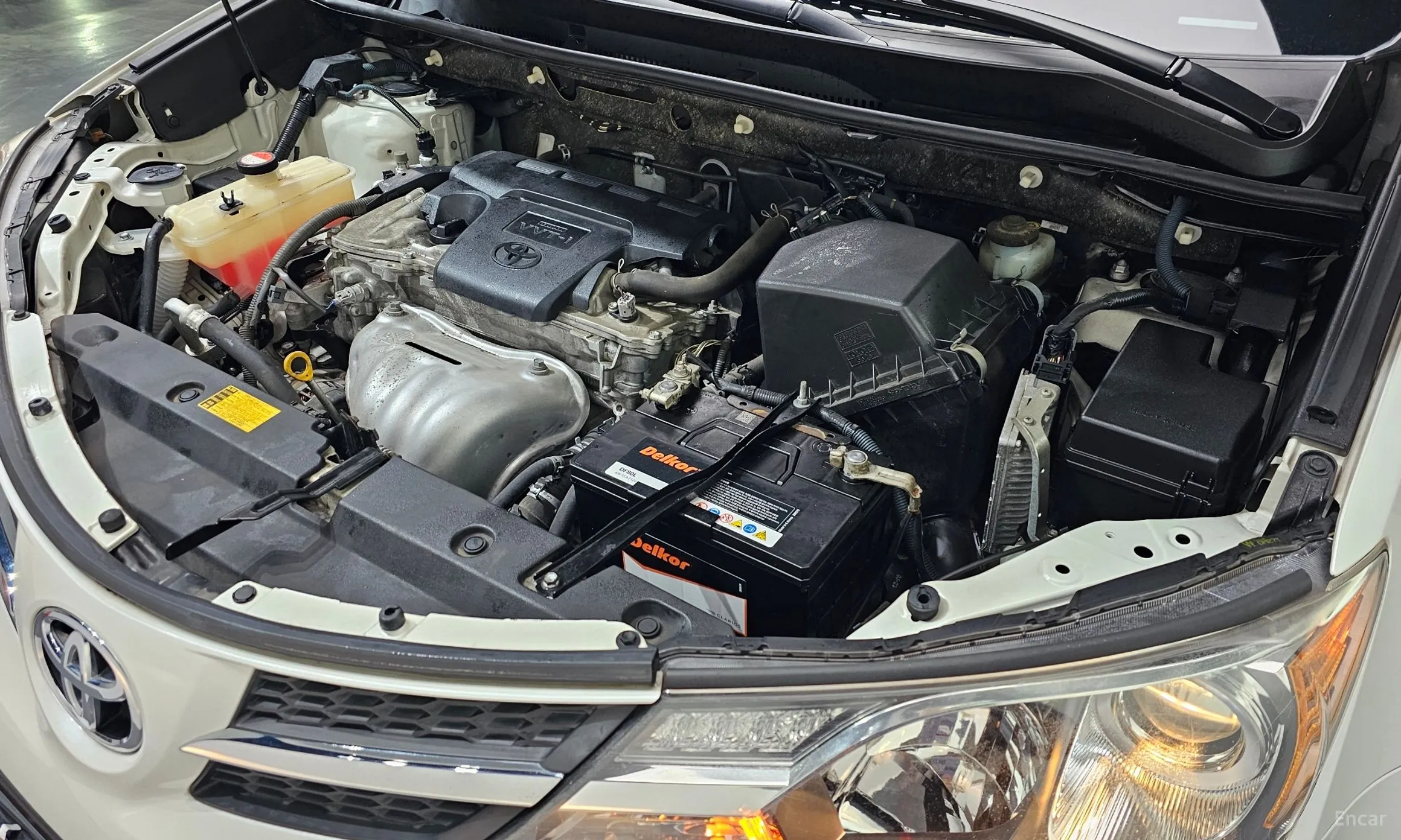 Toyota RAV4 превью 6