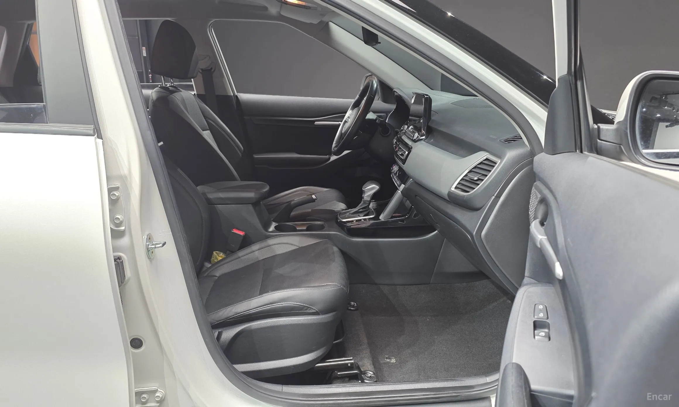 Kia Seltos превью 11
