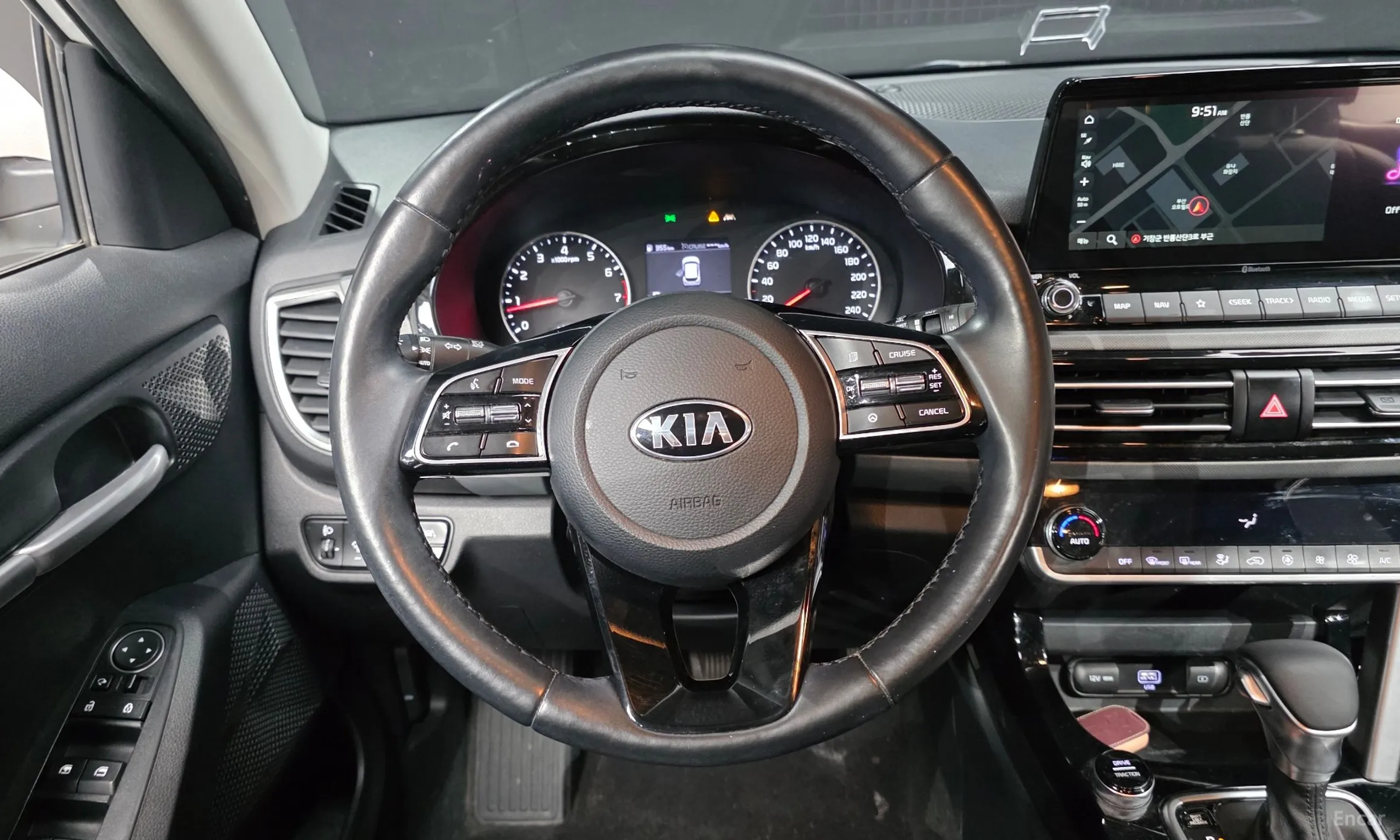 Kia Seltos превью 13