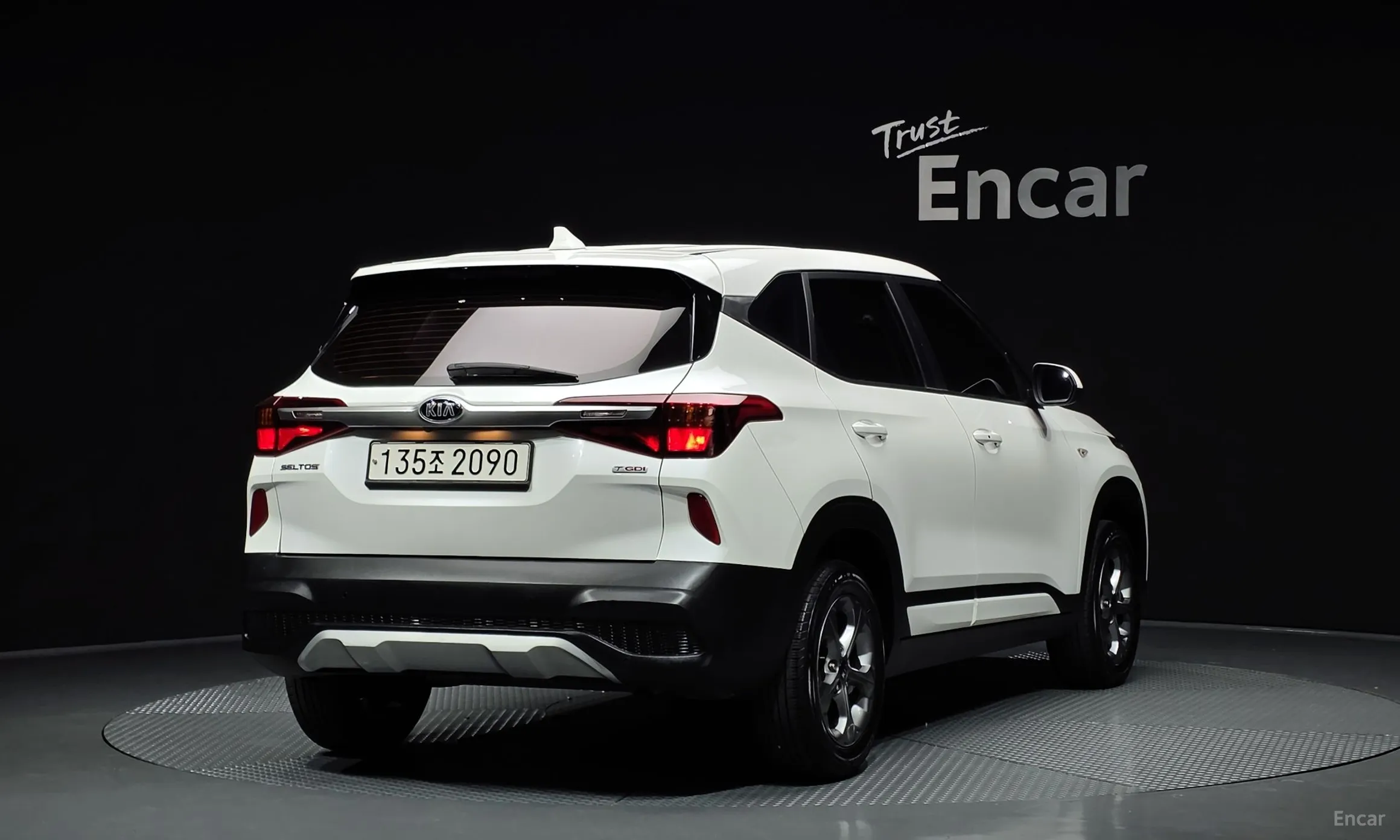 Kia Seltos превью 2
