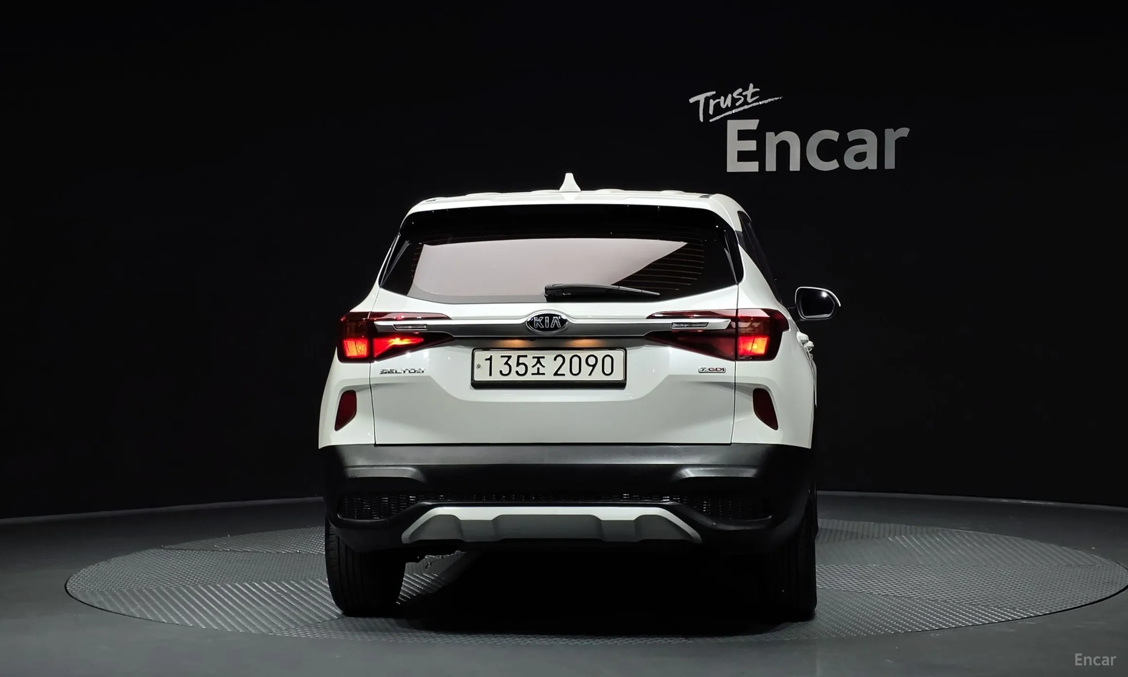 Kia Seltos превью 4