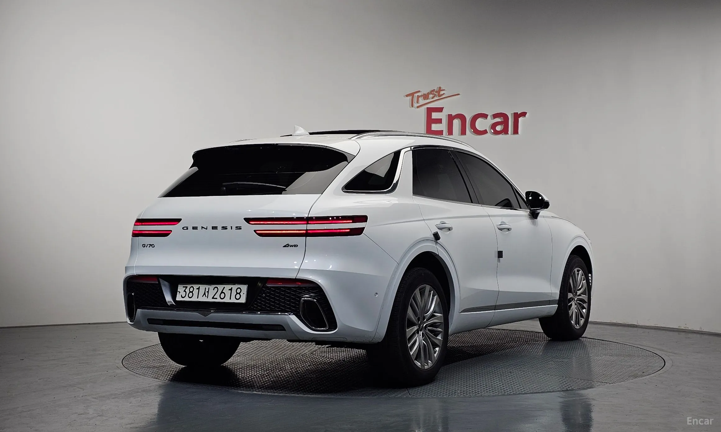 Genesis GV70 превью 2