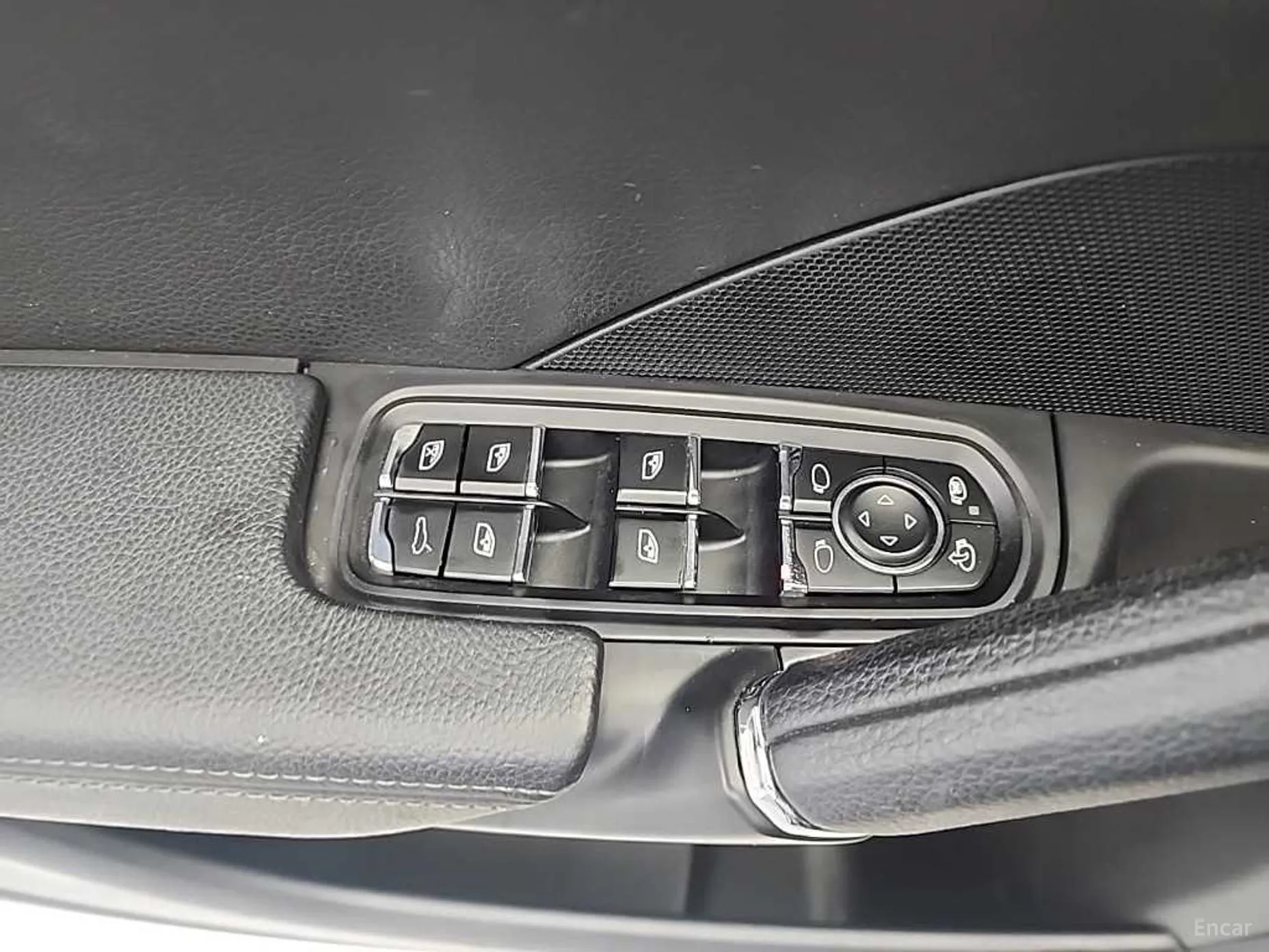 Porsche New Cayenne превью 16
