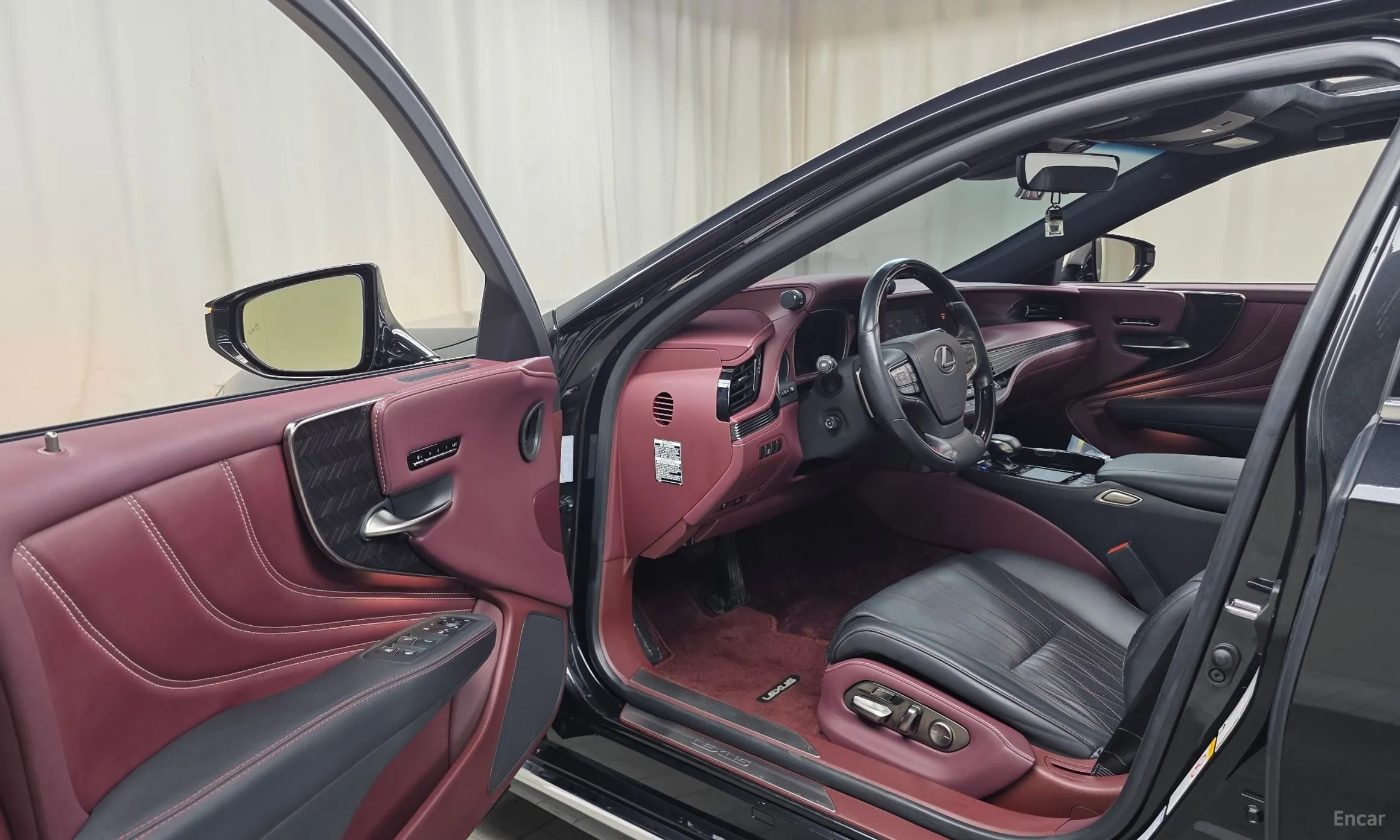 Lexus LS500h Gen 5 превью 10