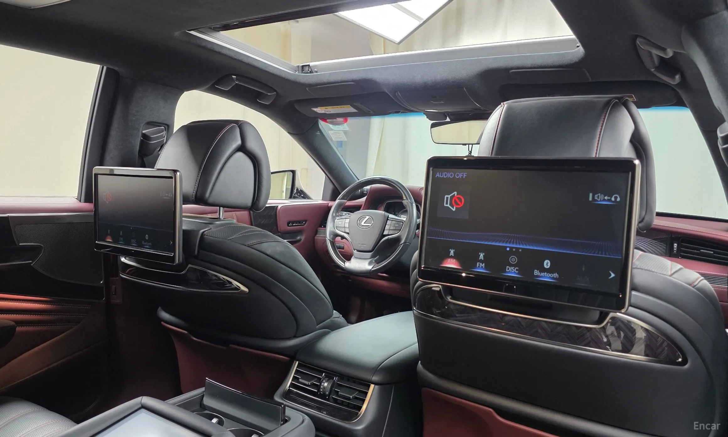 Lexus LS500h Gen 5 превью 18
