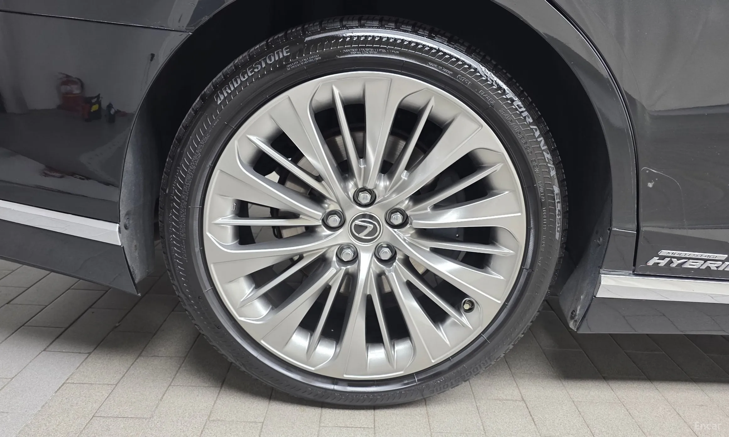 Lexus LS500h Gen 5 превью 5