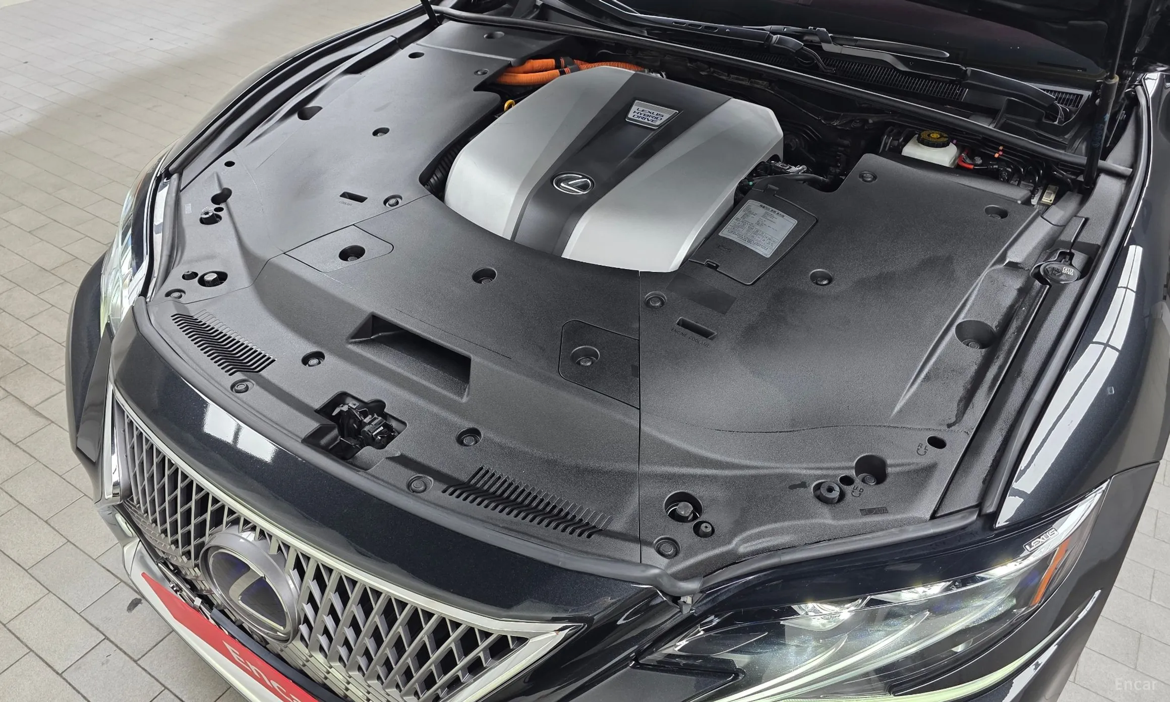 Lexus LS500h Gen 5 превью 6