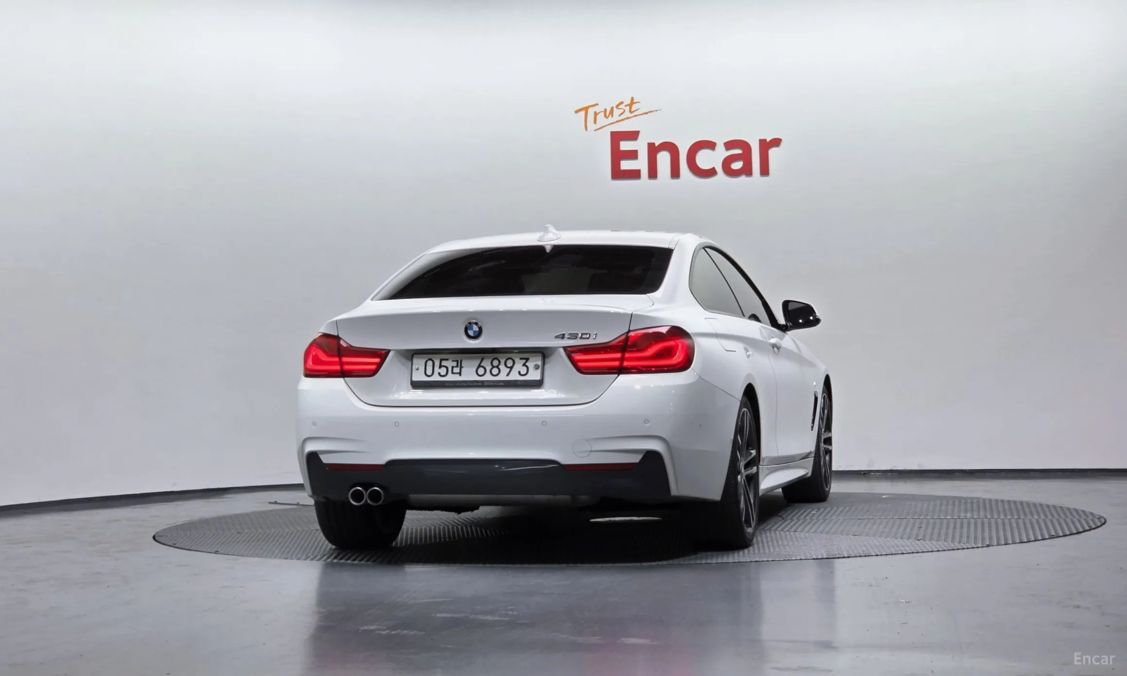 BMW Series 4 (F32) превью 4
